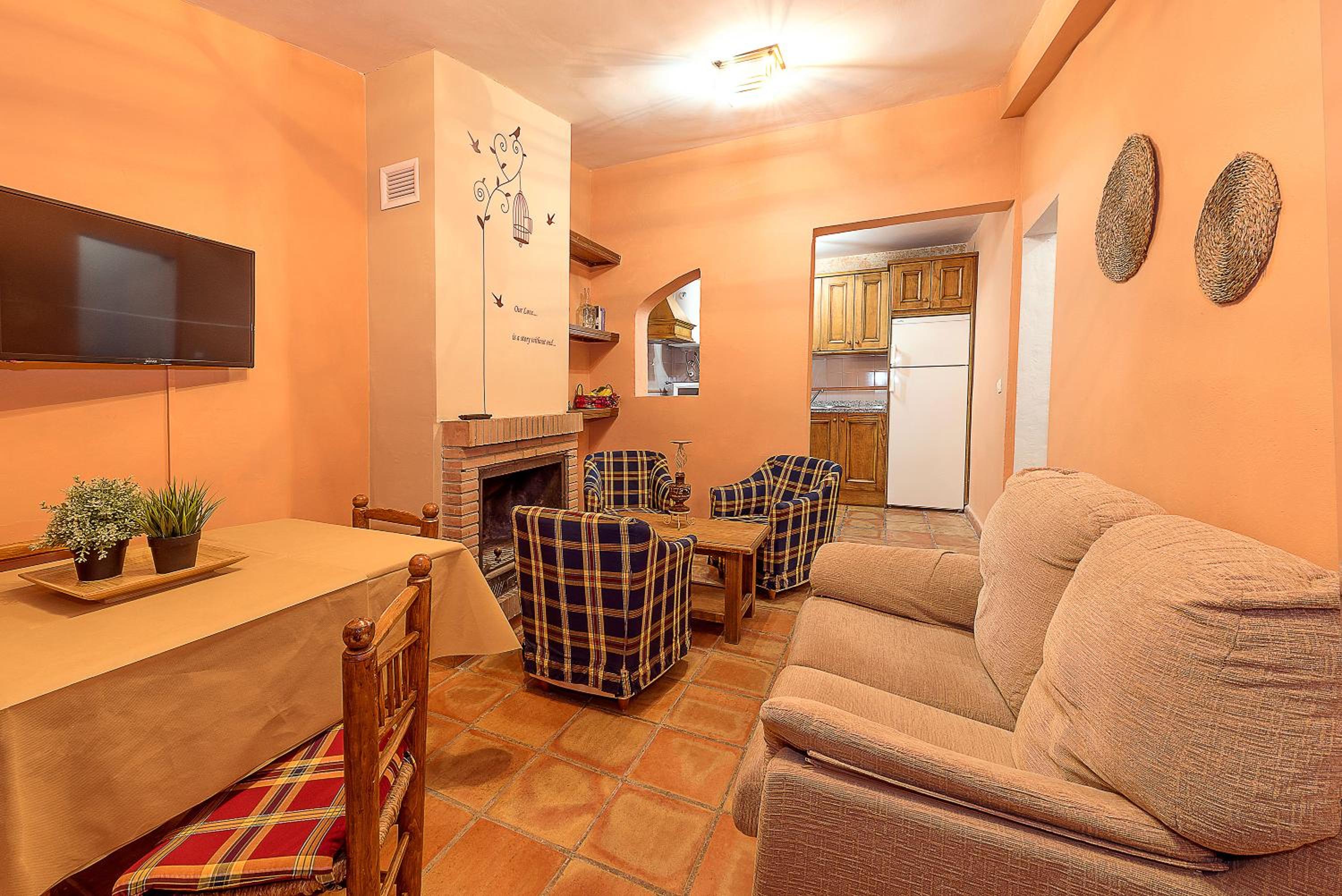 Three-Bedroom Townhouse photo 3