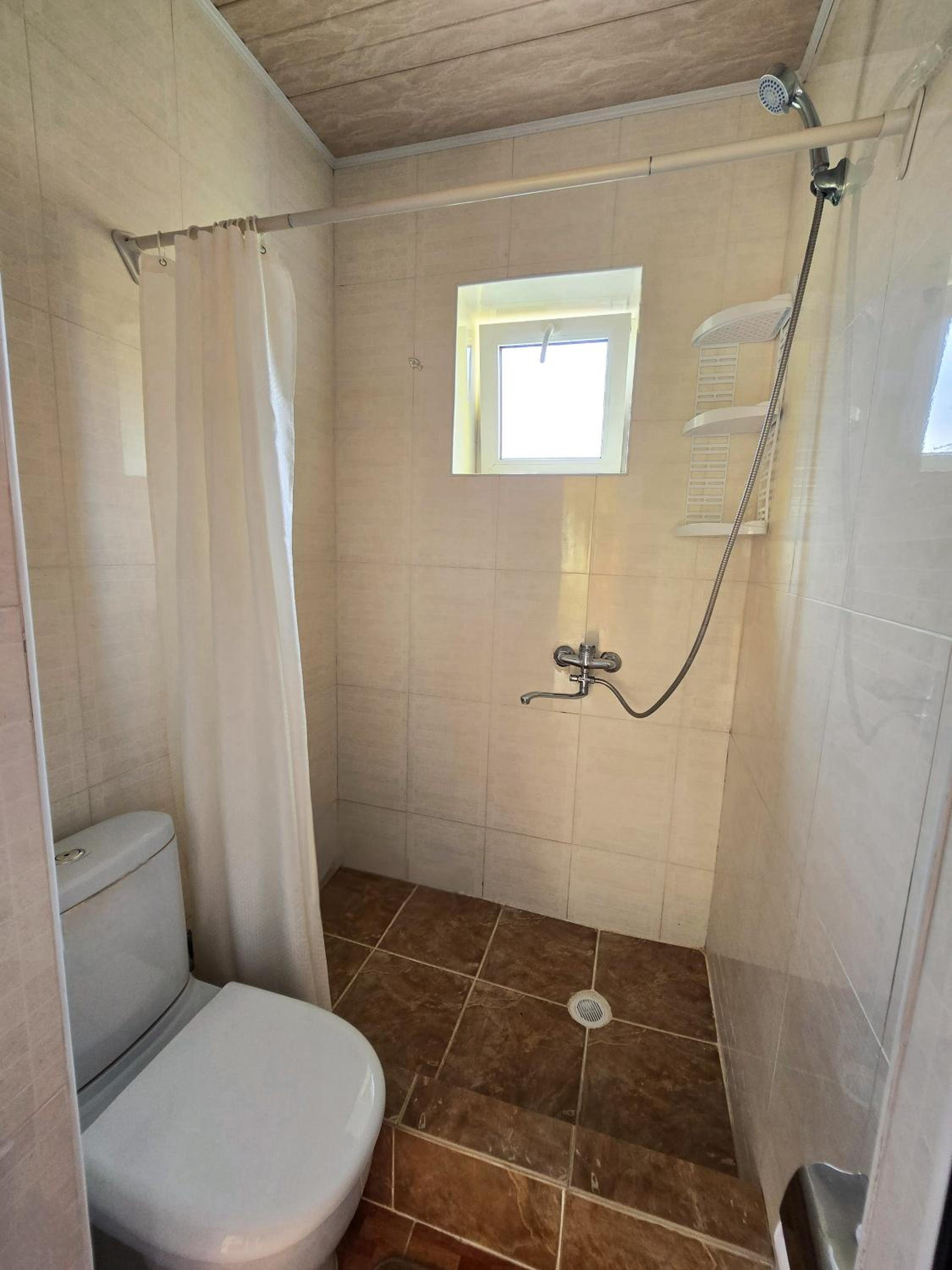Deluxe Double Room with Shower photo 2