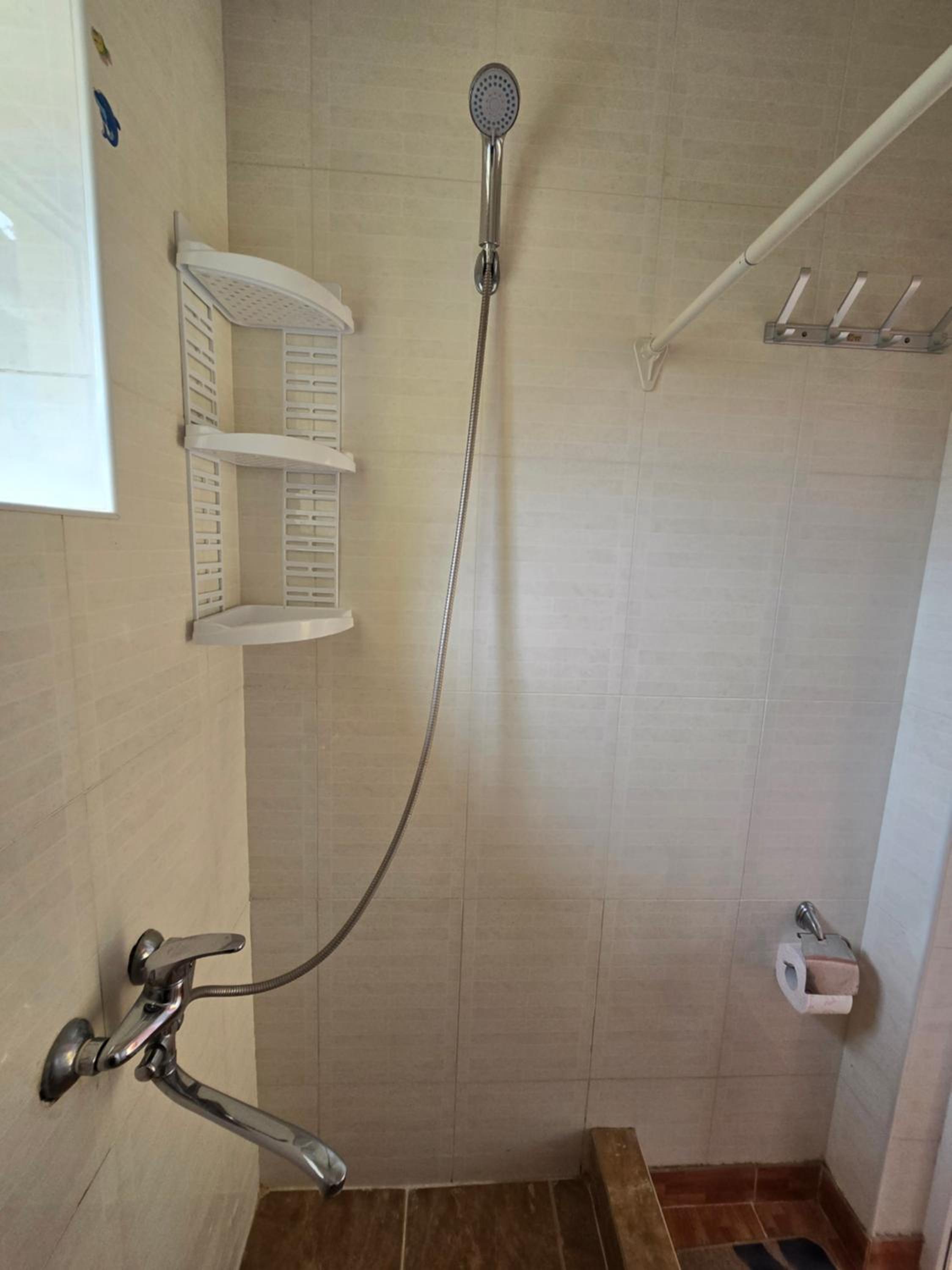 Deluxe Double Room with Shower photo 3