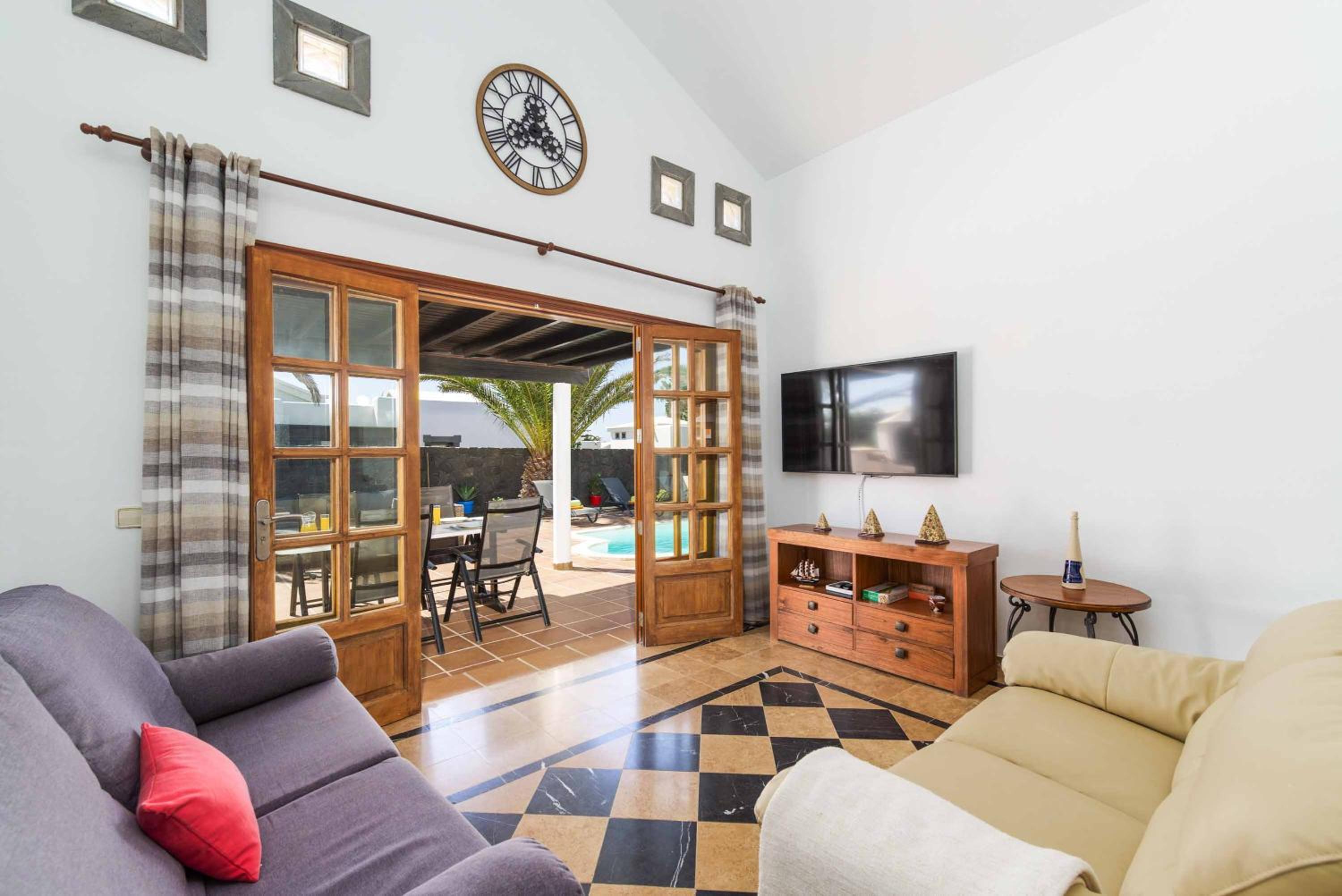Villa de Tres Habitaciones