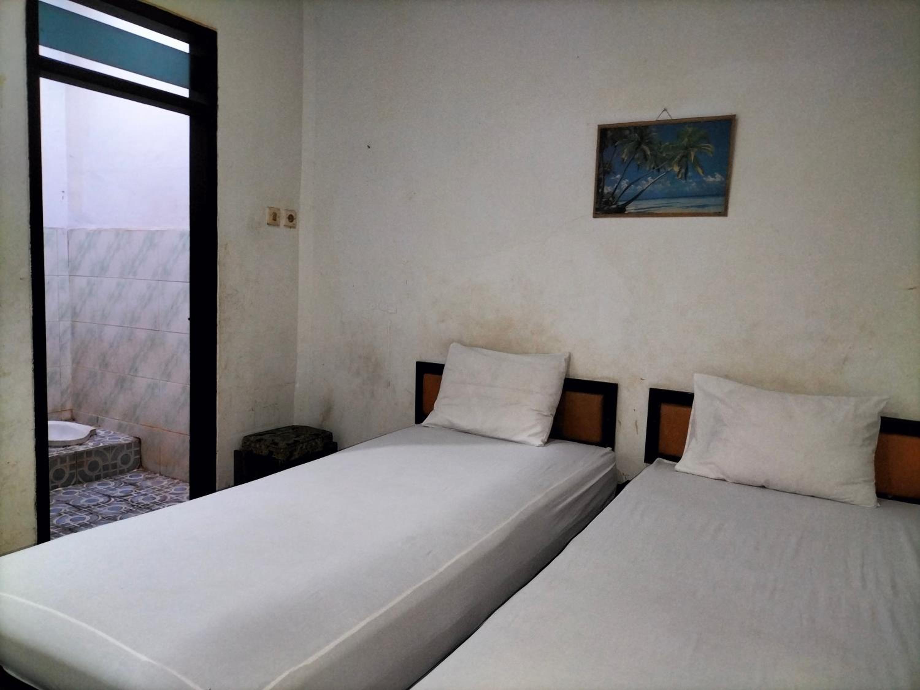 Standard Double or Twin Room photo 2