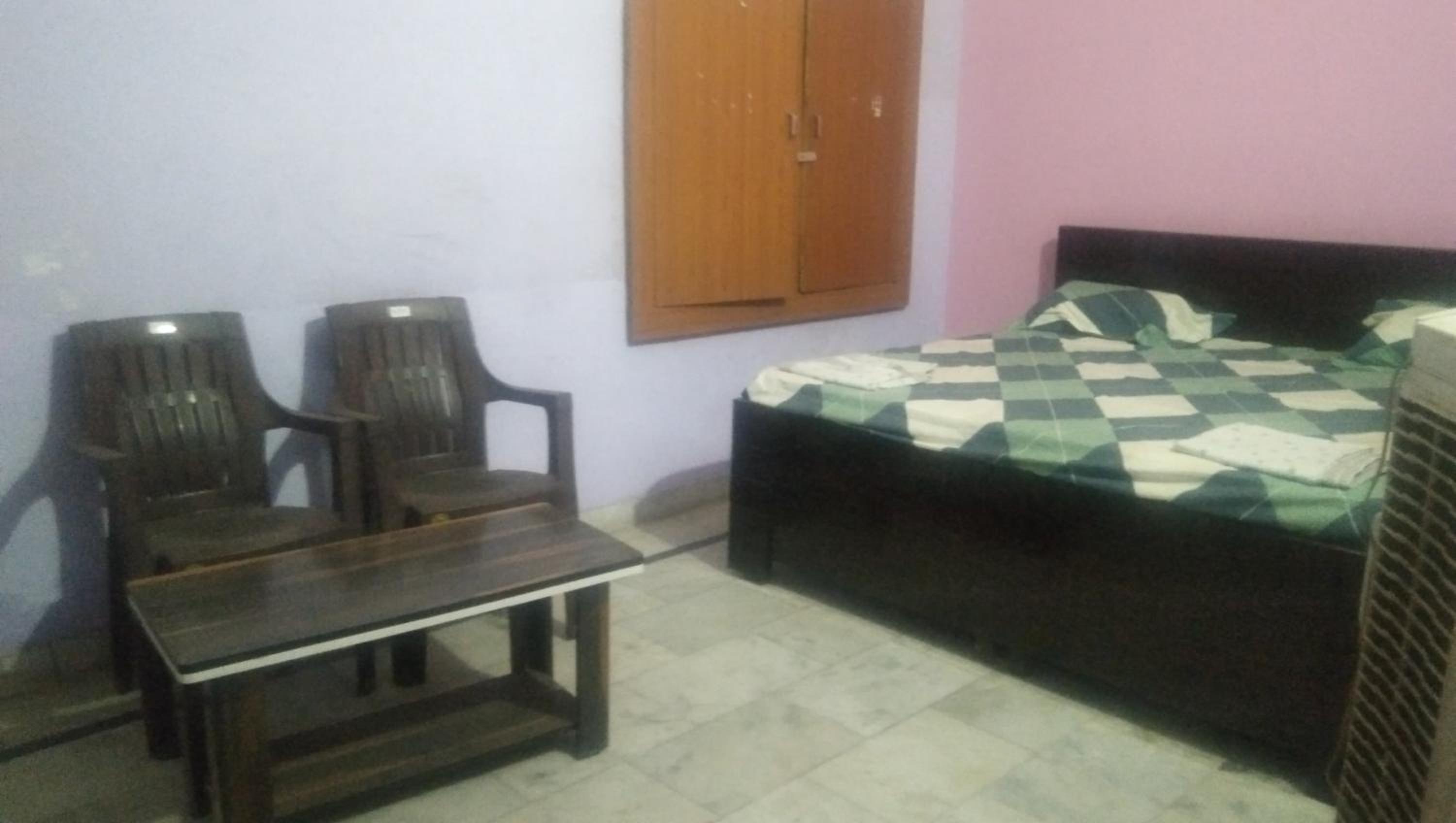 Double Room With Extra Bed photo 3