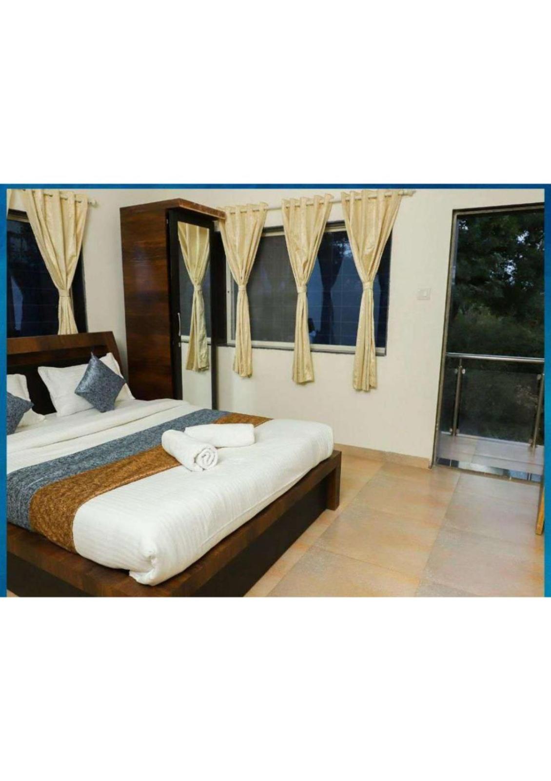 Villa photo 1