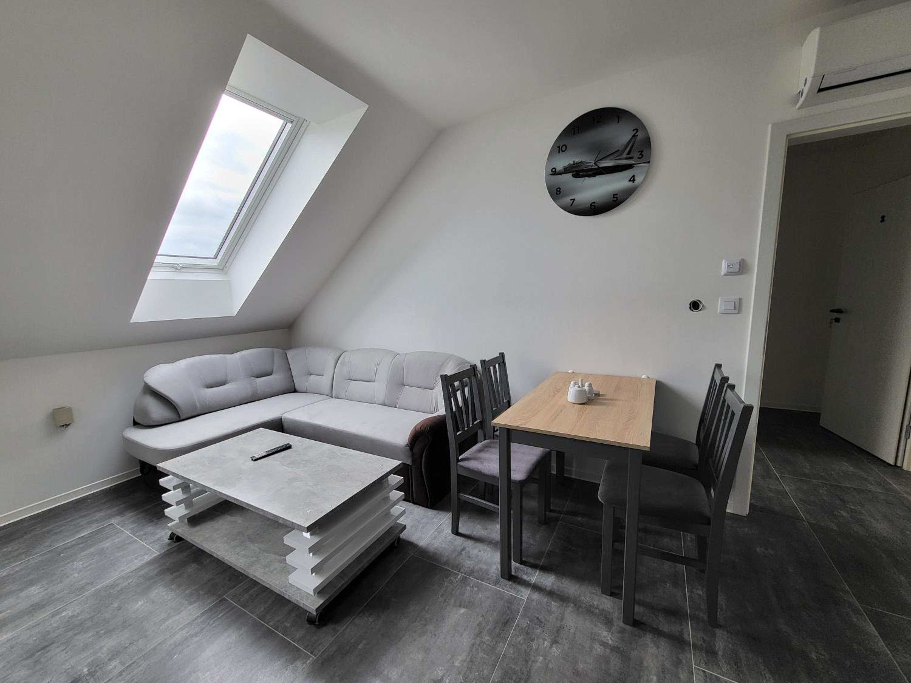 Deluxe Apartment photo 1