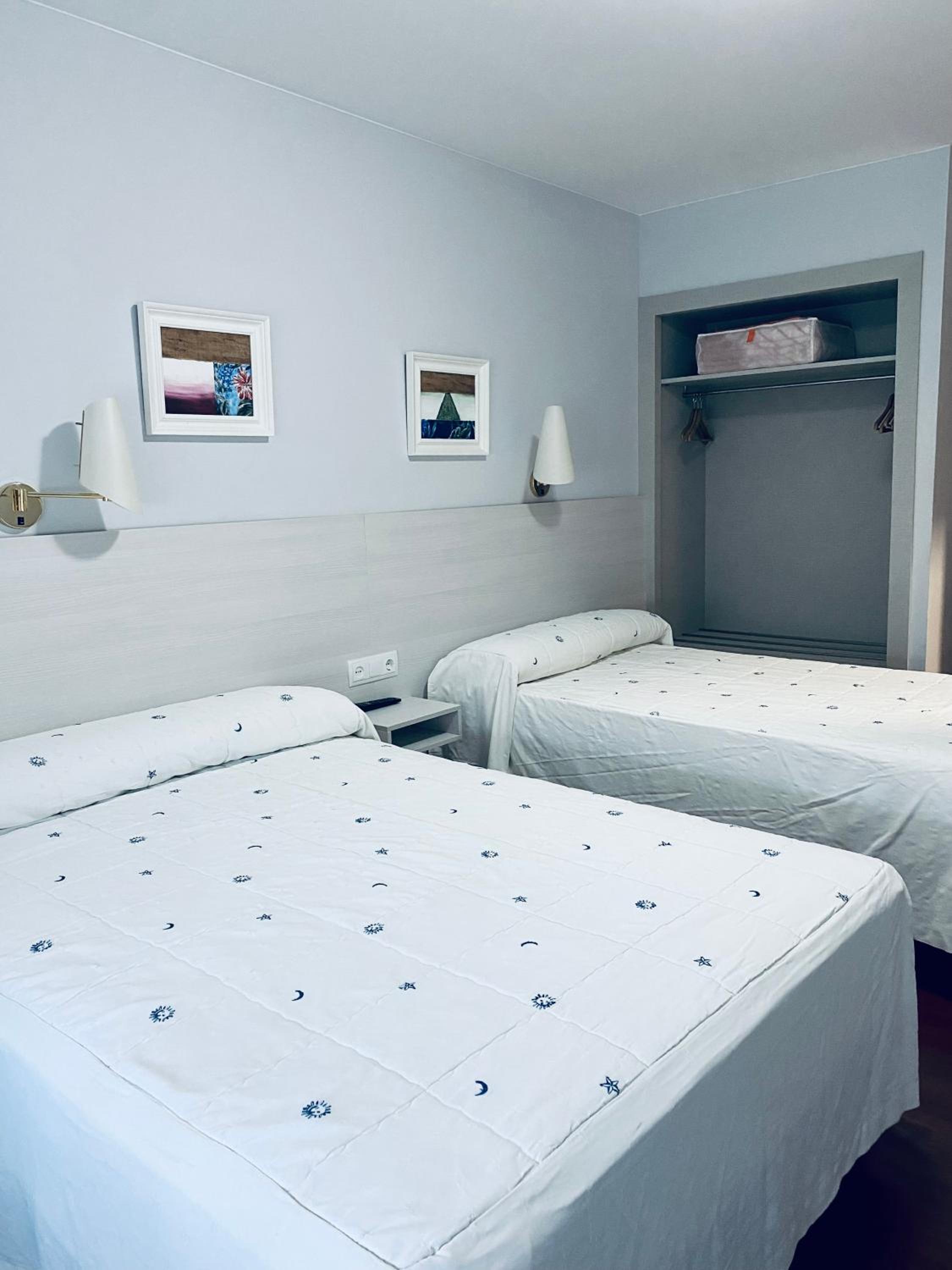 Standard Triple Room photo 2