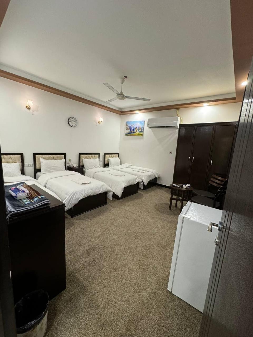 Economy Quadruple Room photo 2