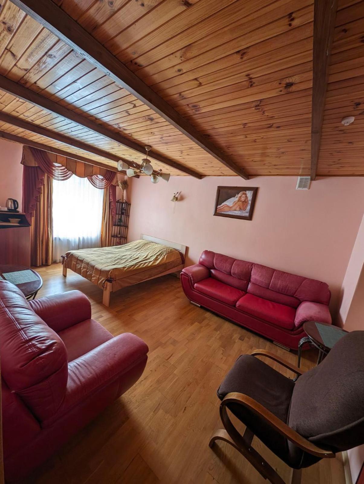 King Suite photo 2
