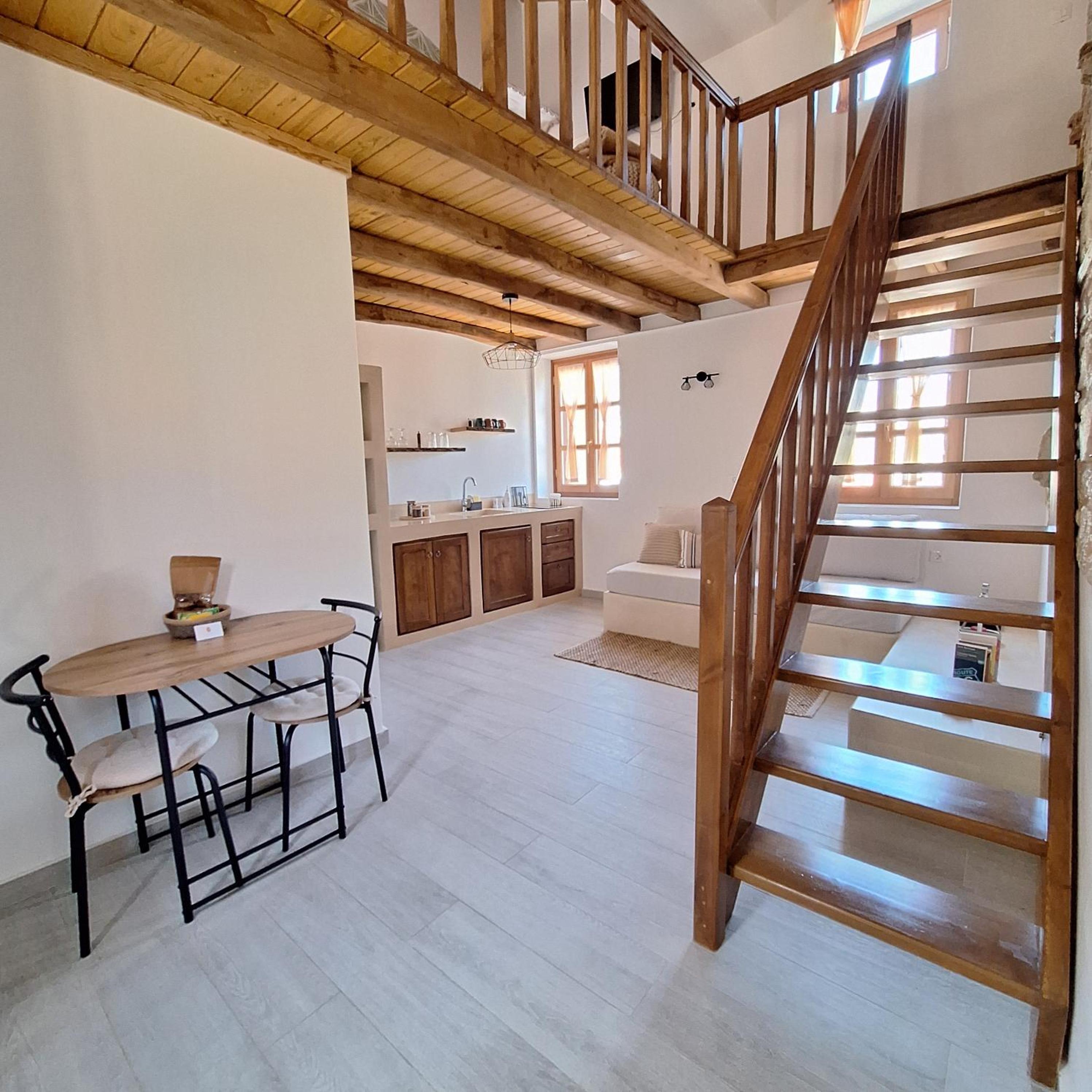 Maisonette photo 1