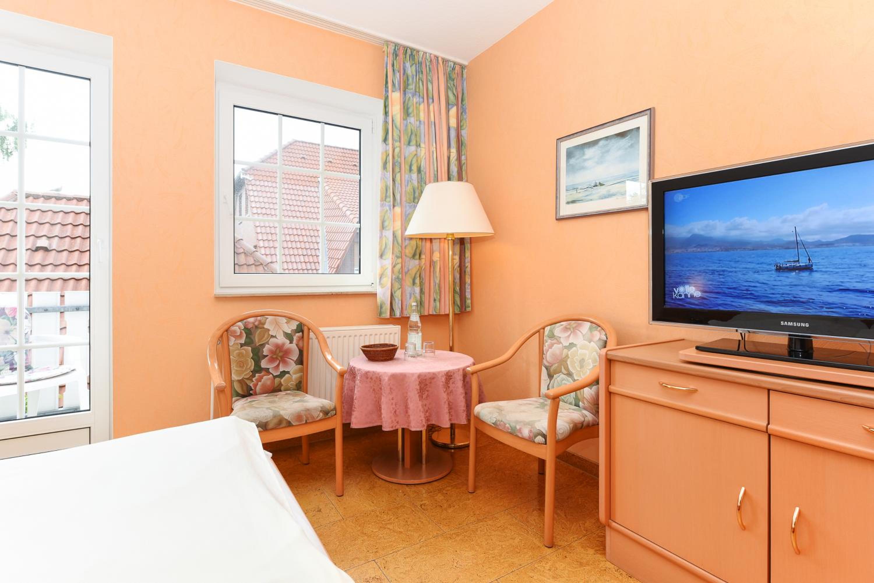 Double Room with Balcony photo 2