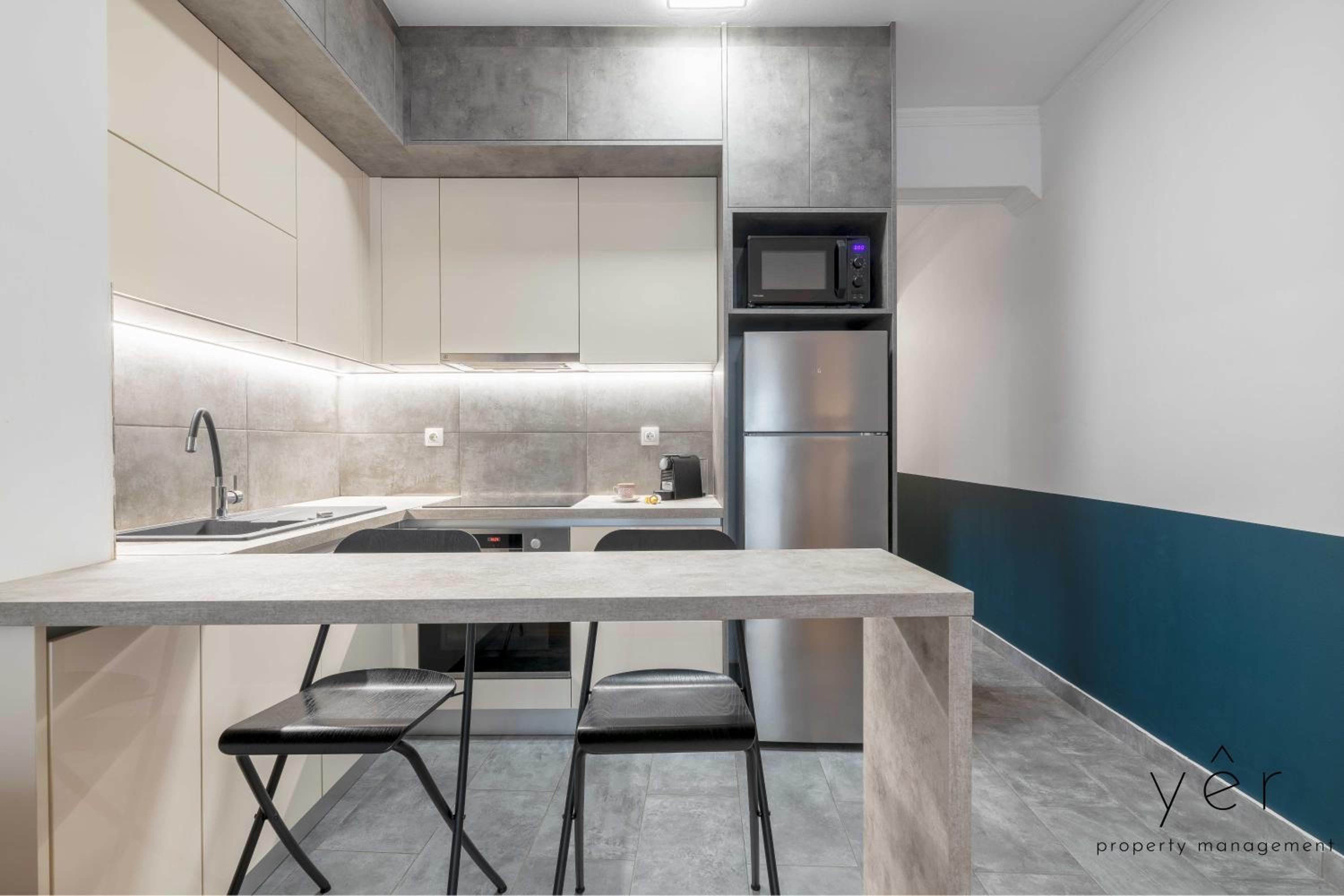 One-Bedroom Apartment