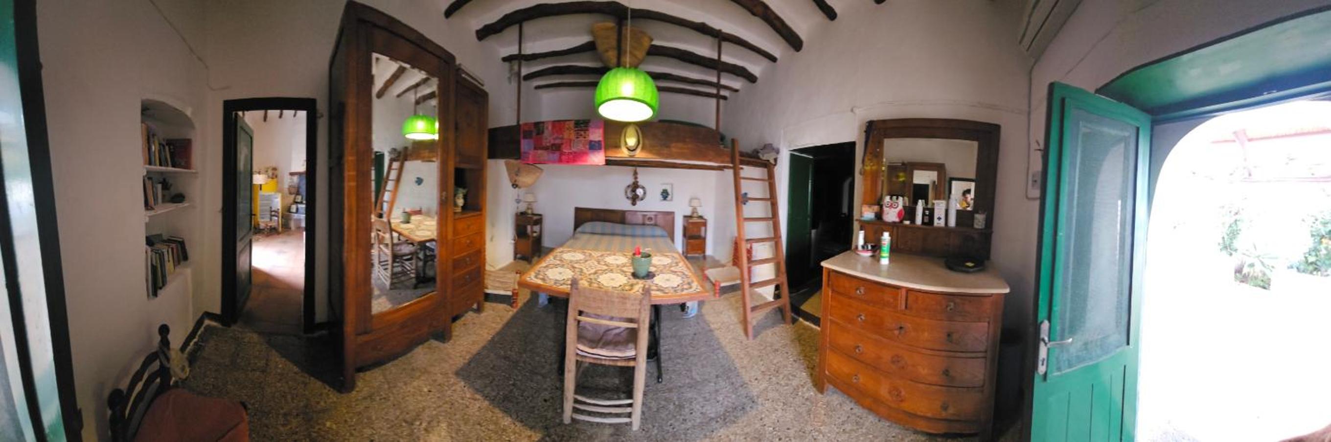 Four-Bedroom Deluxe Apartment photo 2