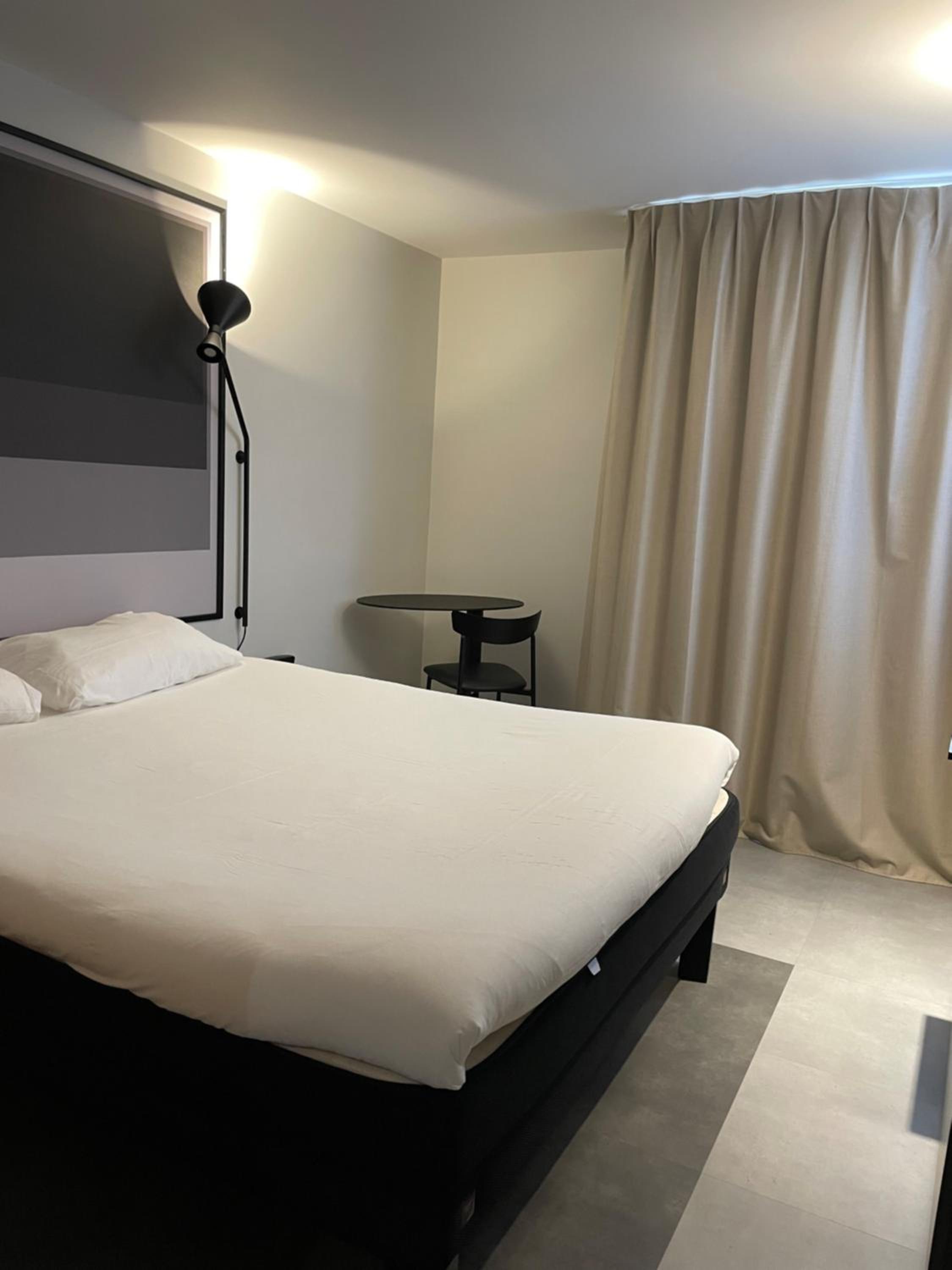Standard Double Room - Photo 1