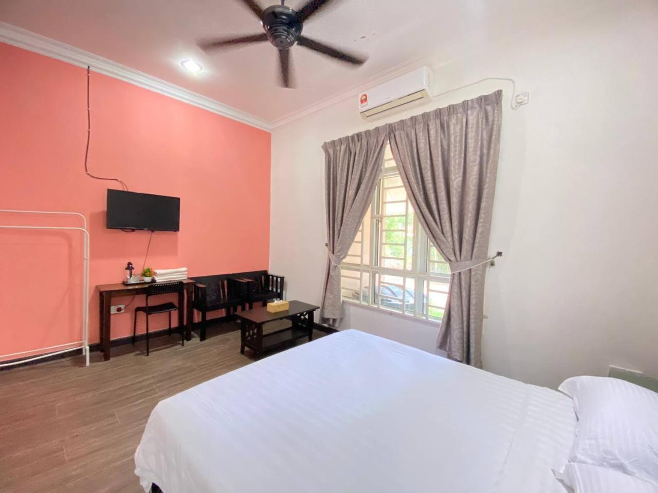 Deluxe Queen Room photo 3
