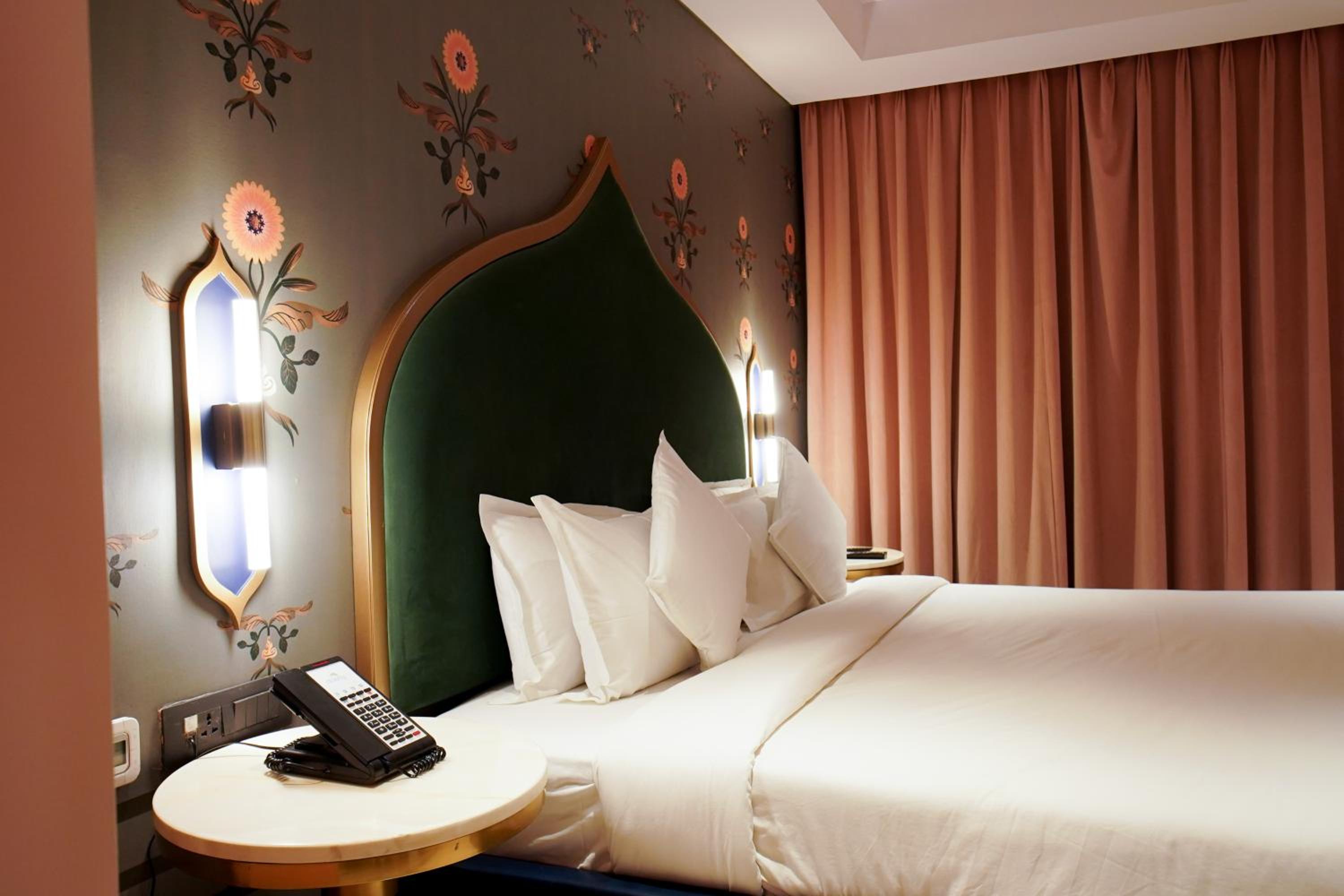 Standard Suite - Photo 7