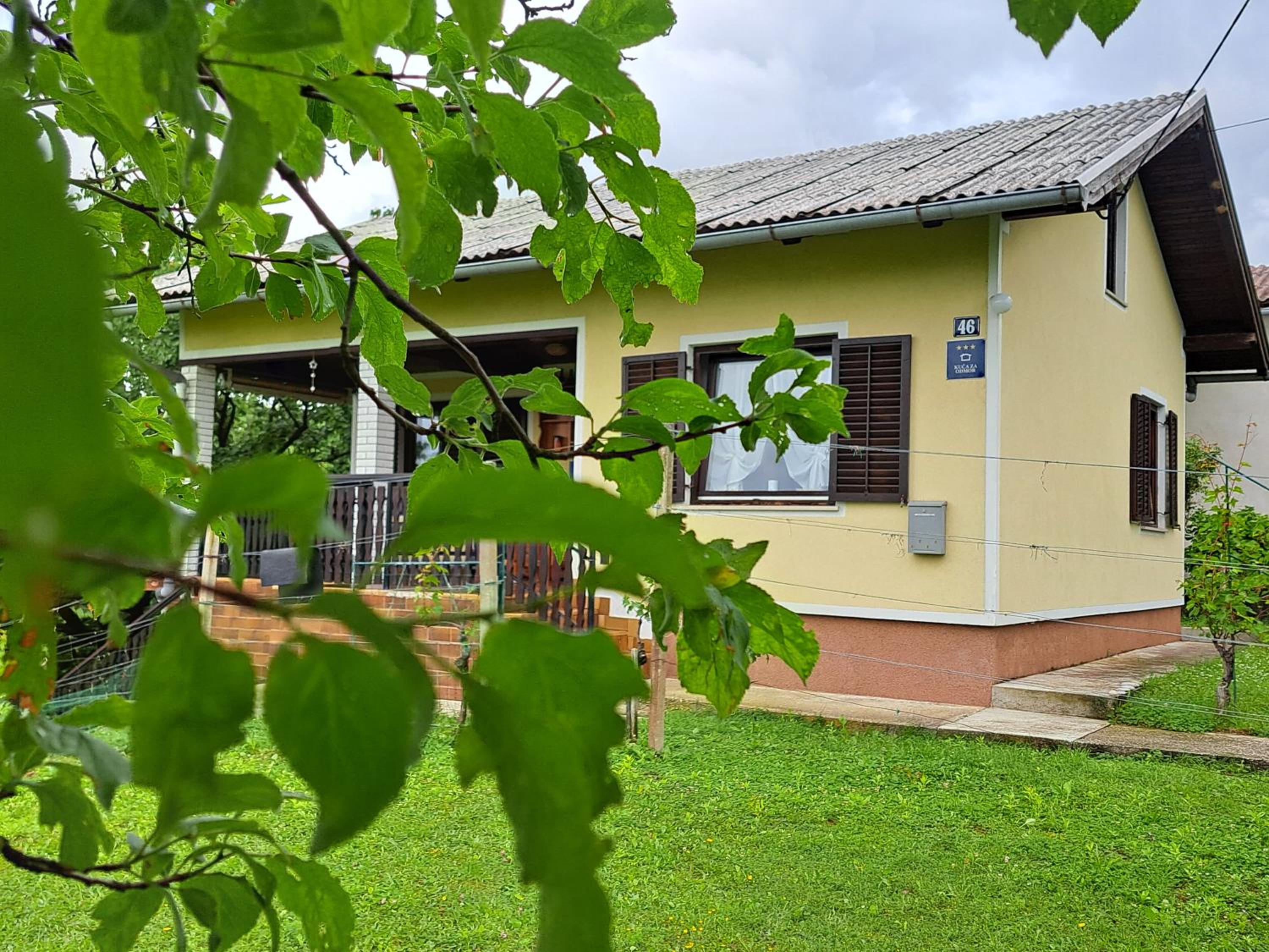 One-Bedroom House photo 2