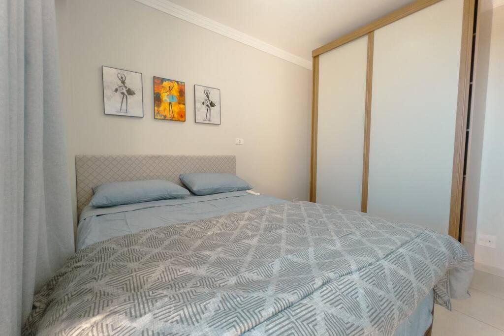 One-Bedroom Apartment photo 3