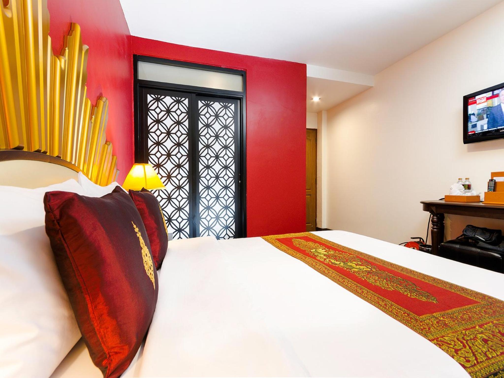 Scarlet Double Room photo 3