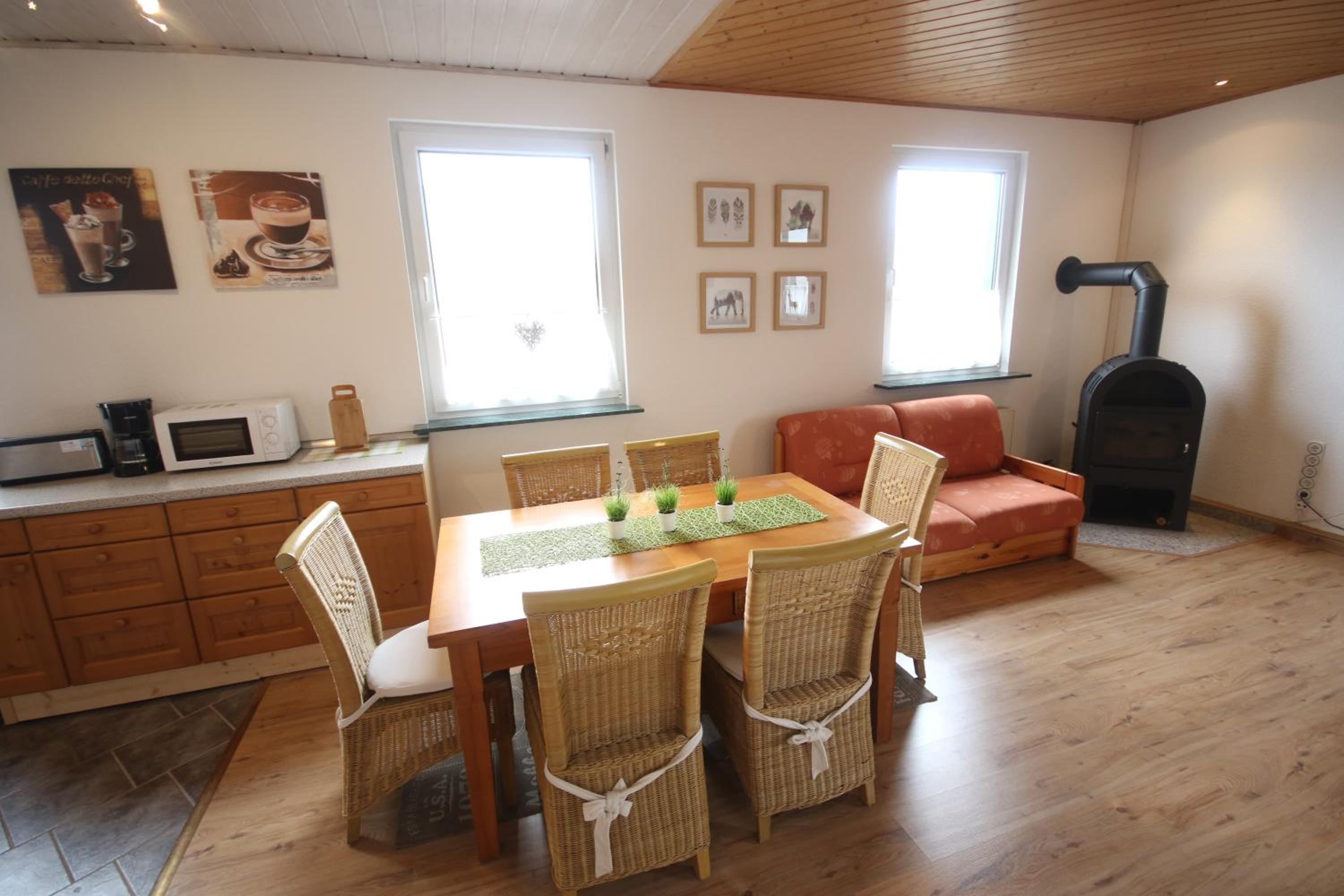 Apartment - Split Level photo 2