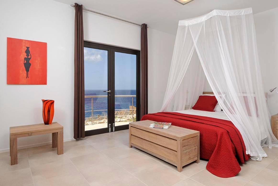 Three-Bedroom Villa photo 1