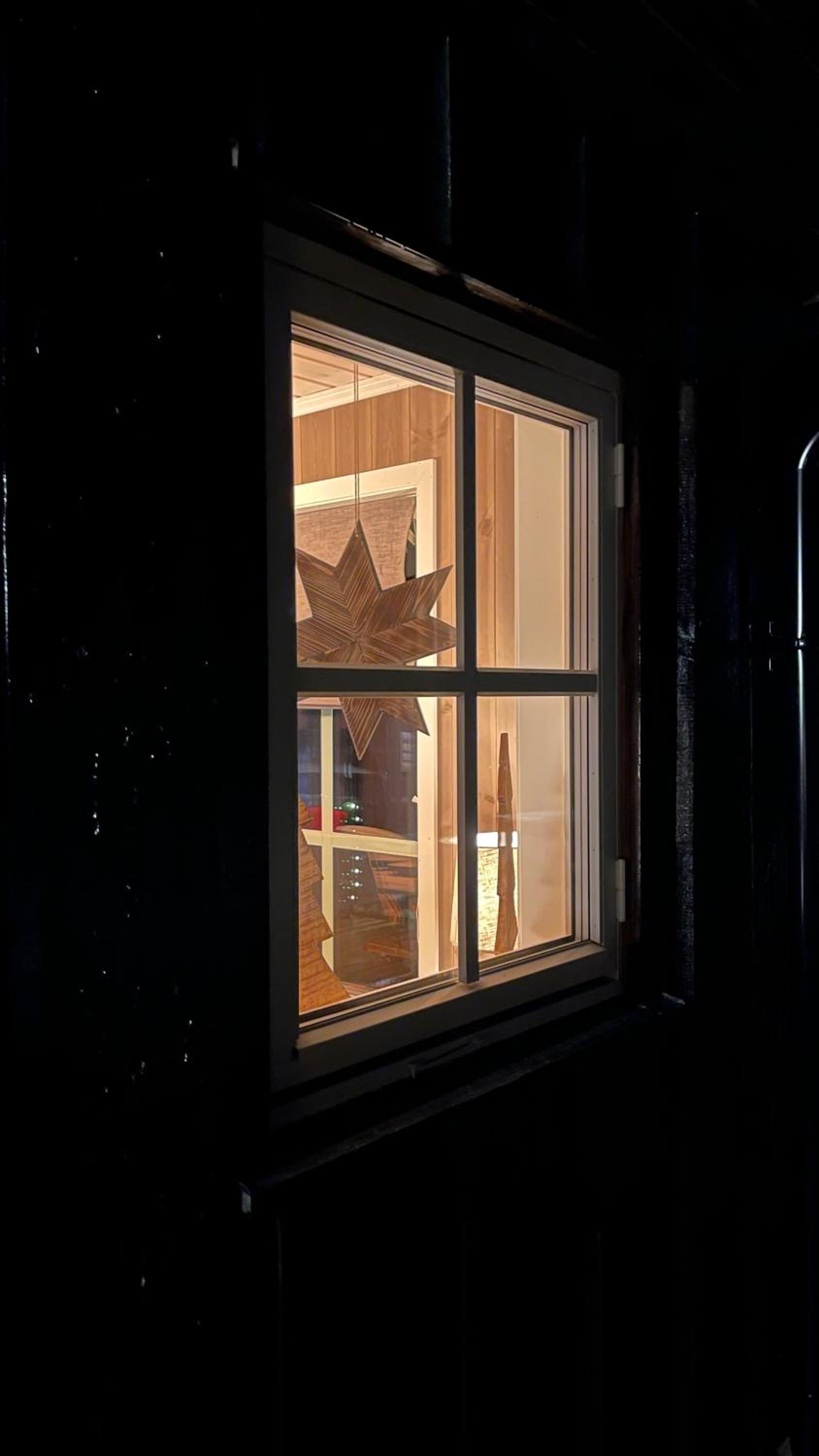 Two-Bedroom House - Photo 38