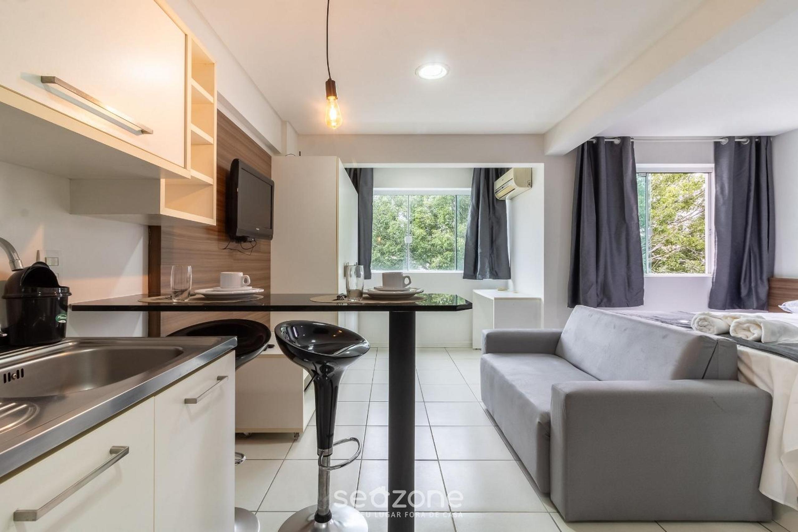 Studio Apartment photo 1
