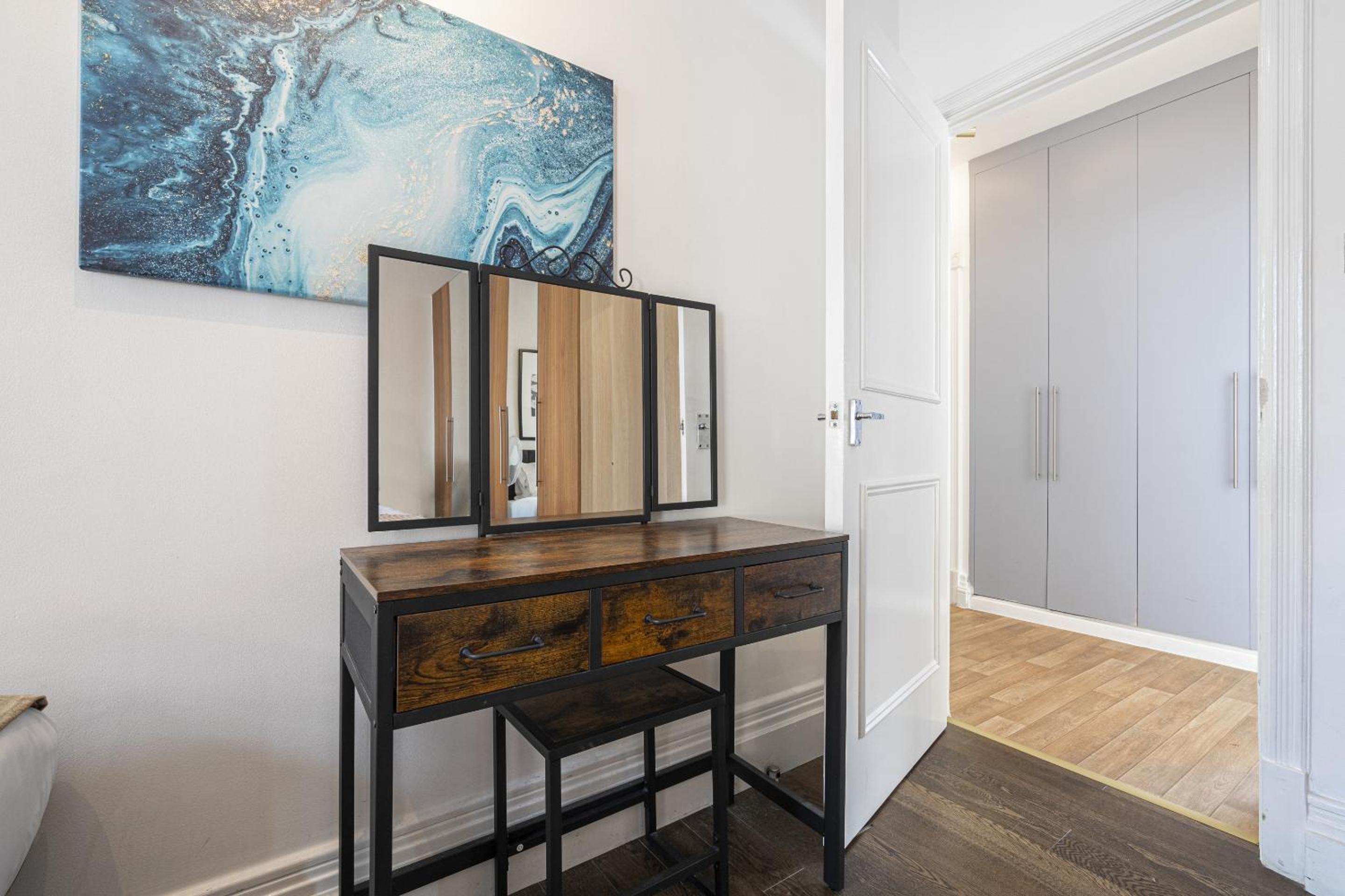 Two-Bedroom Superior Apartment photo 1