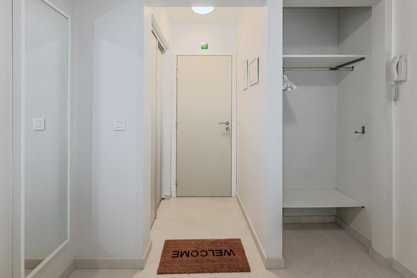 Apartment photo 2