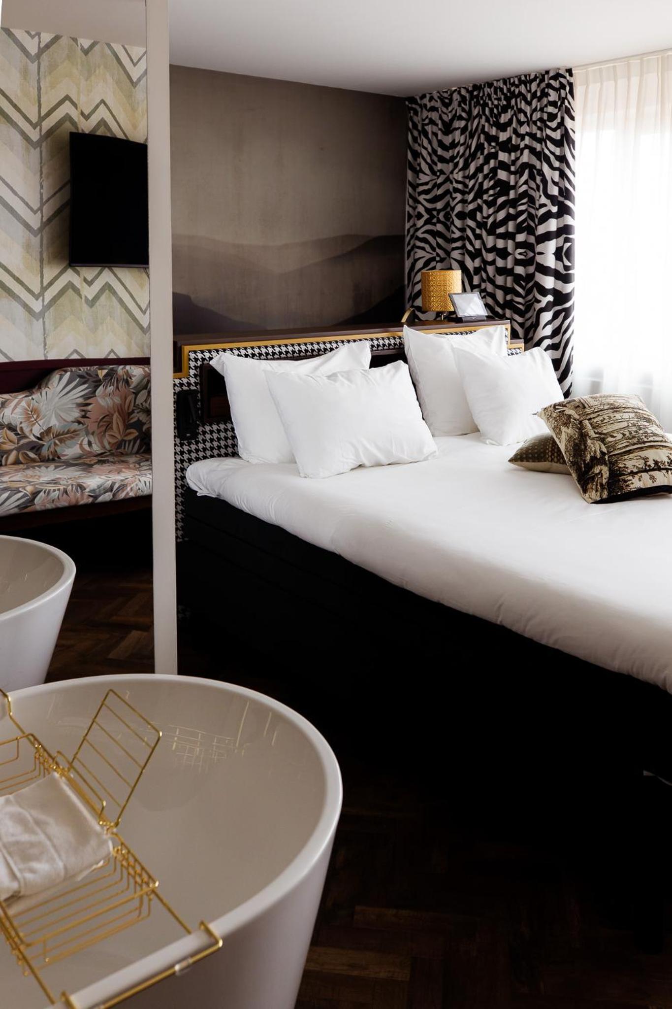 Signature Suite with City Spa Access