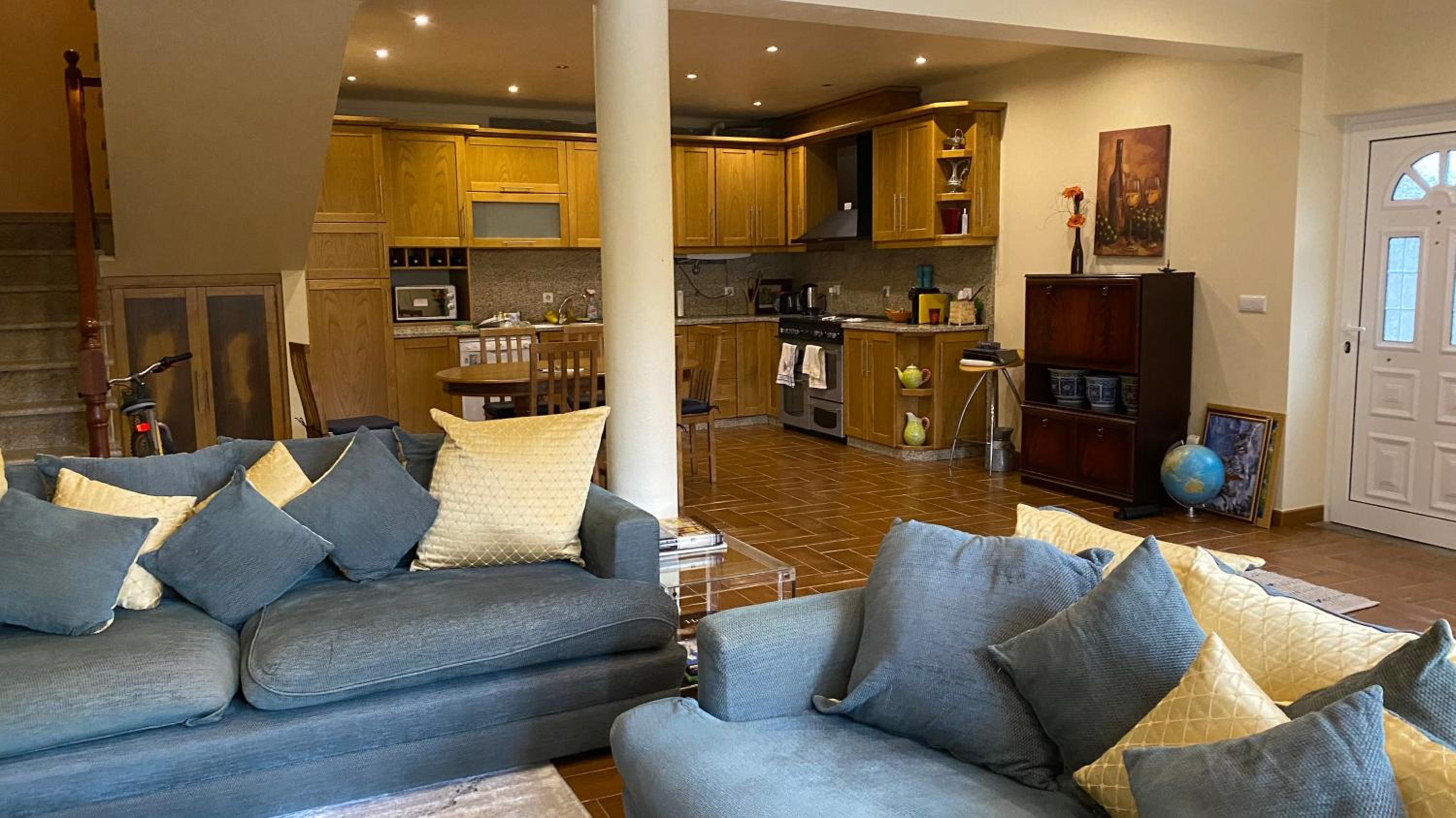 Three-Bedroom House photo 3
