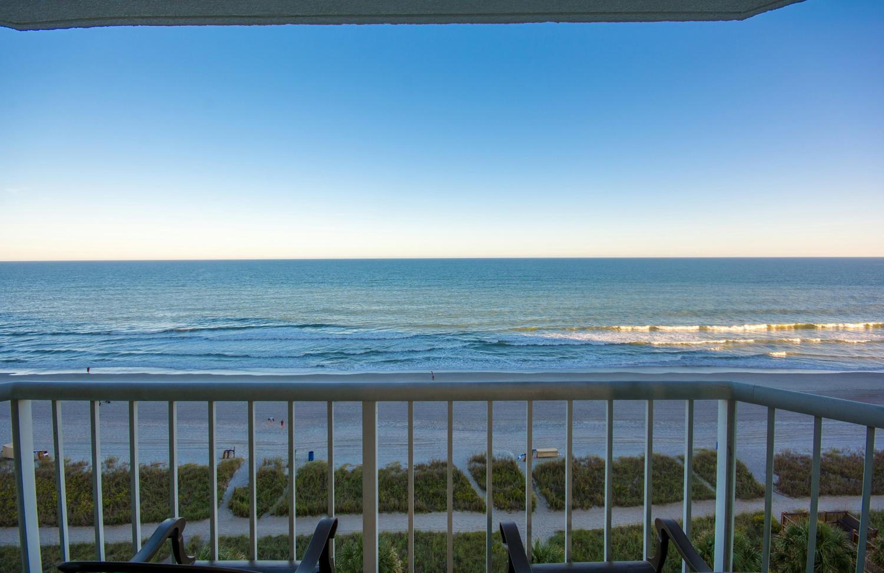 Oceanfront Deluxe One Bedroom King Condo - Photo 3