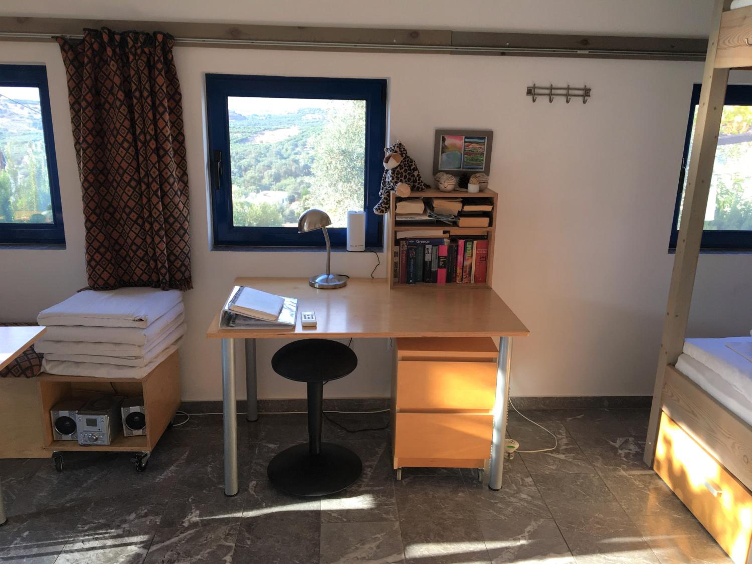 One-Bedroom House photo 1