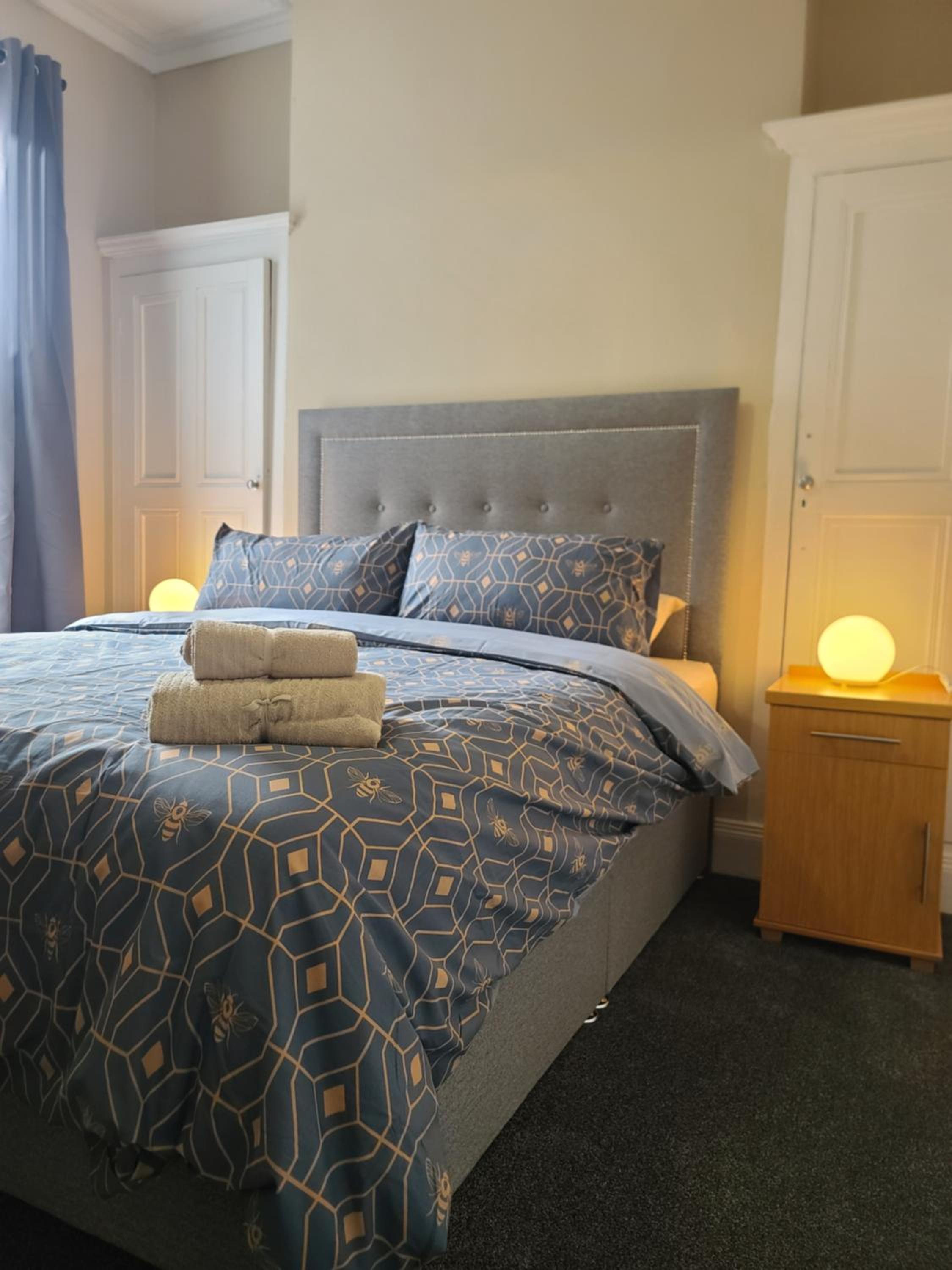 Double Room with Shared Bathroom