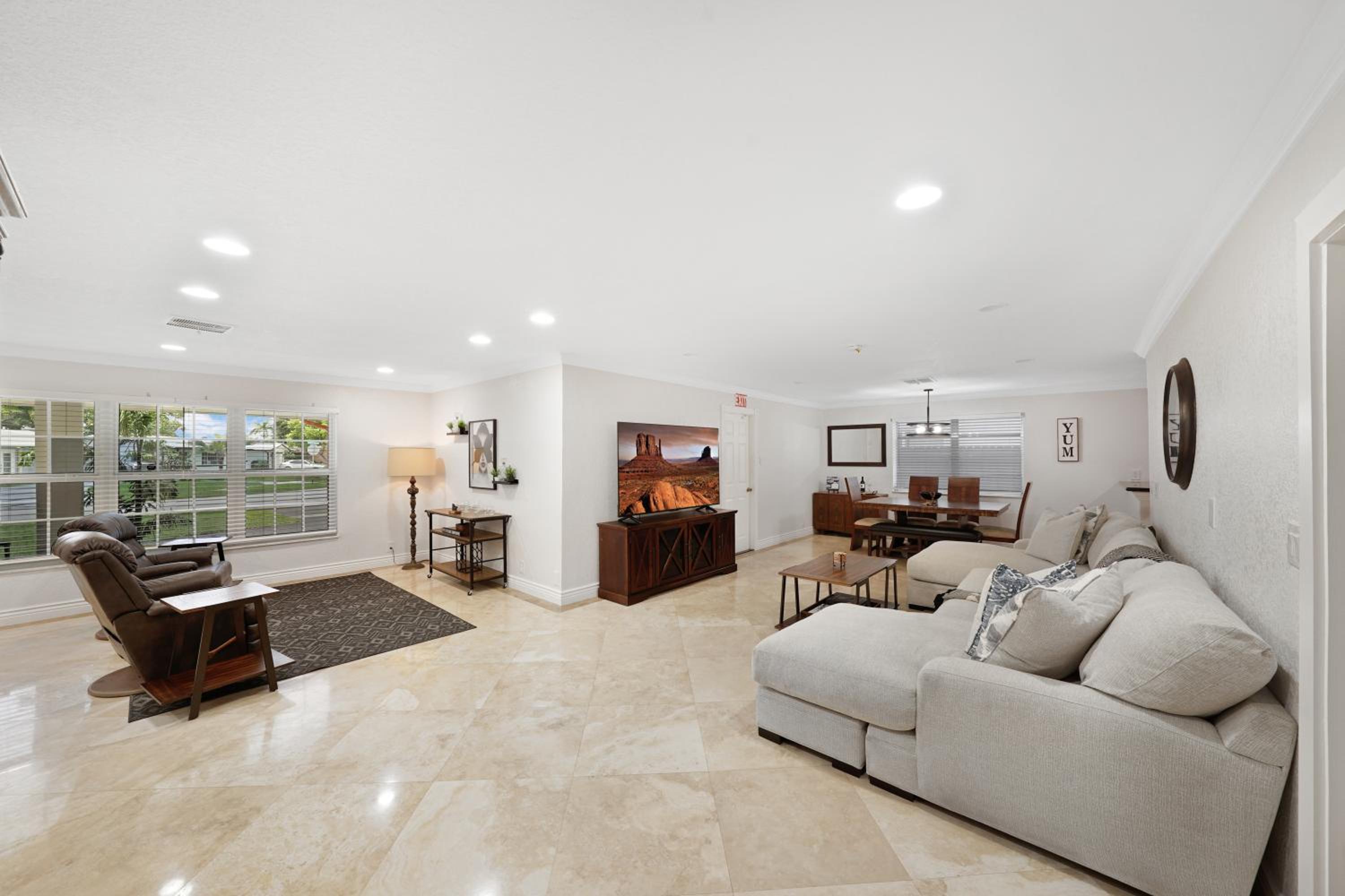 Three-Bedroom House photo 1