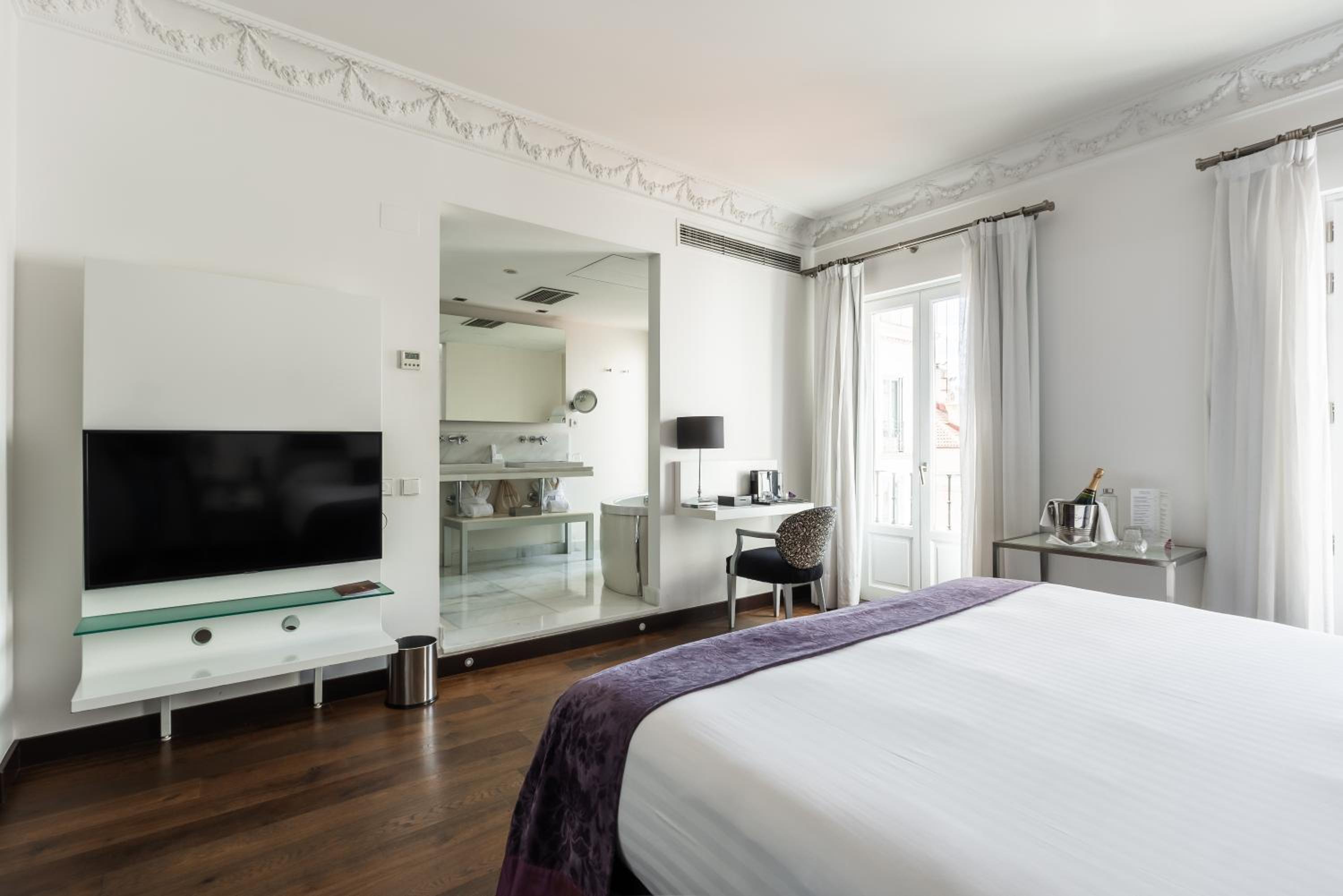 Dreamer Double or Twin Room - Photo 6