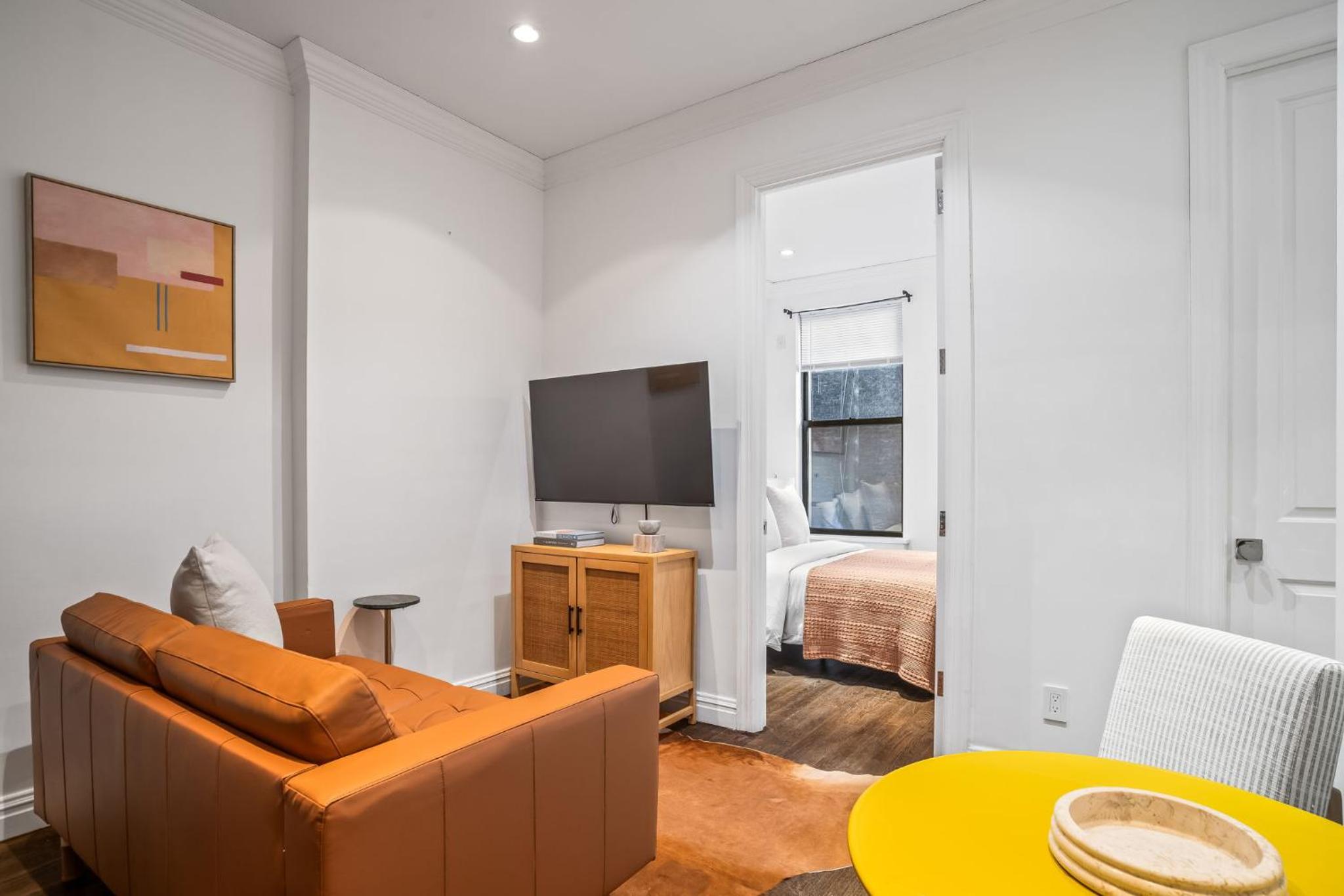 Three-Bedroom Apartment photo 1