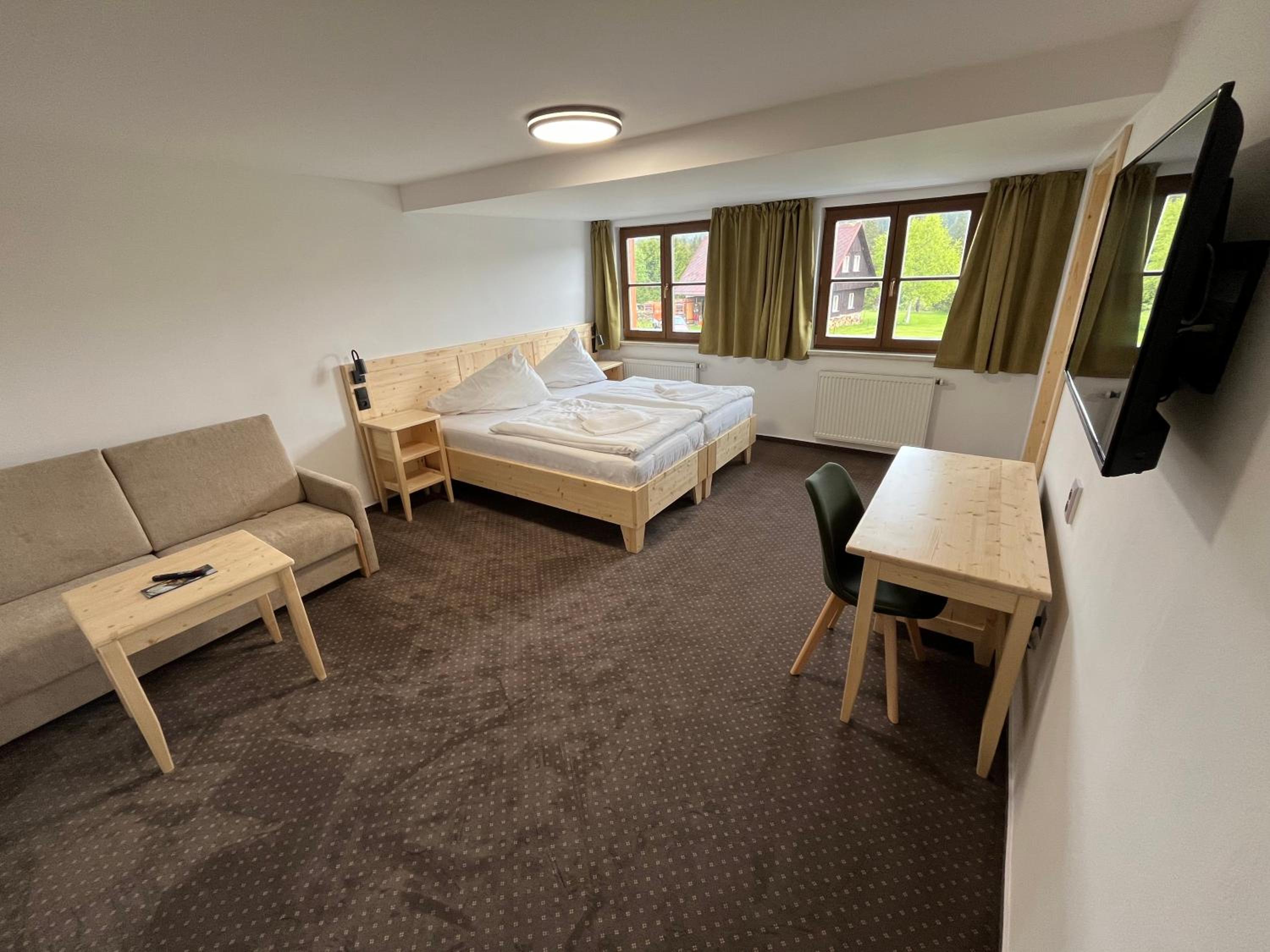 Double Room with Extra Bed photo 1