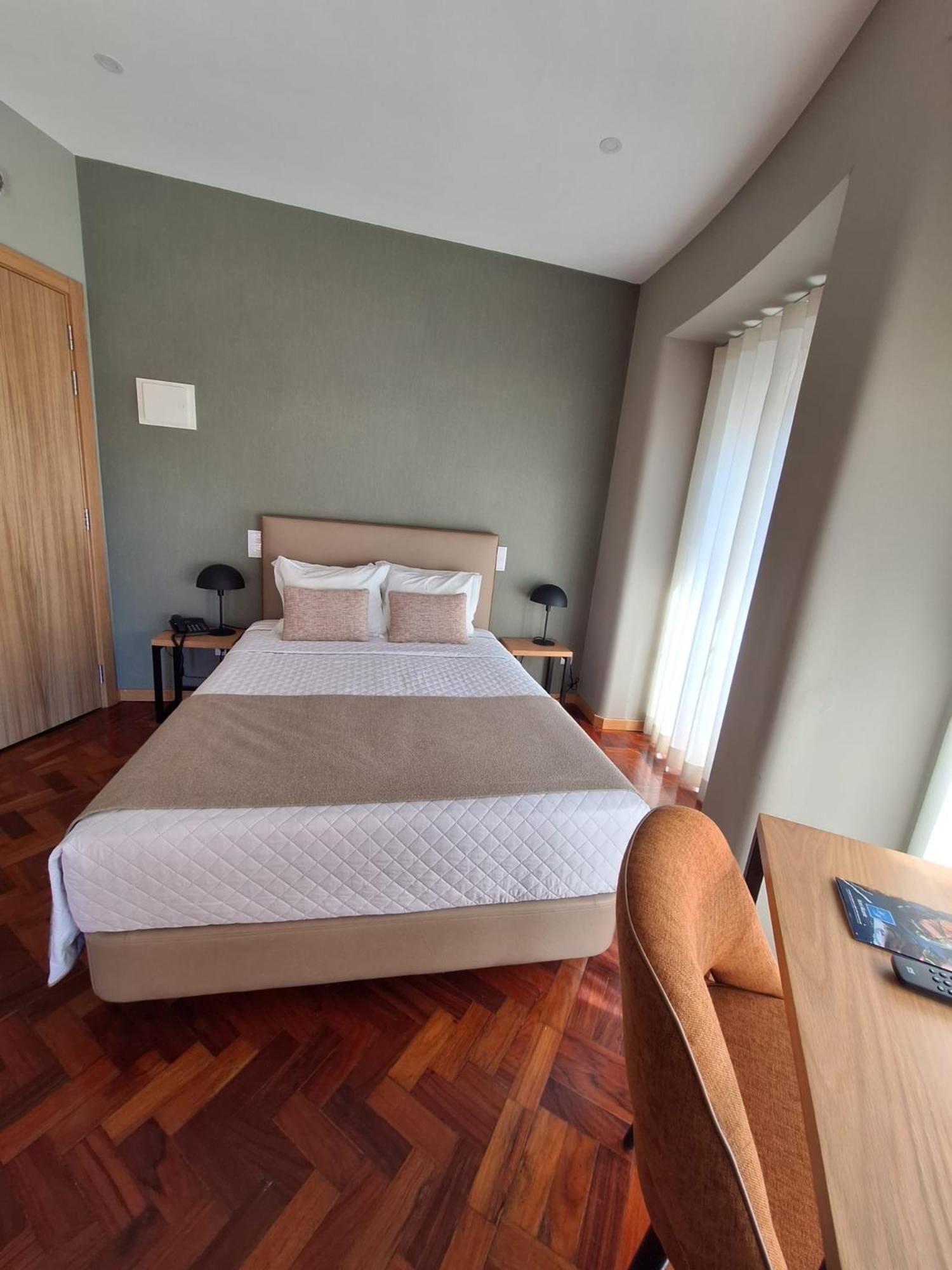 Superior Double or Twin Room - Photo 1
