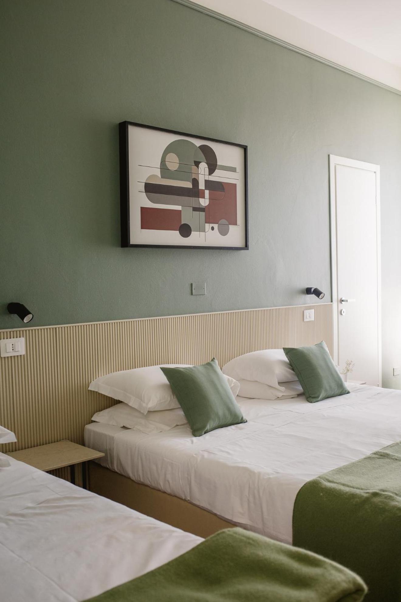 Superior Triple Room photo 2