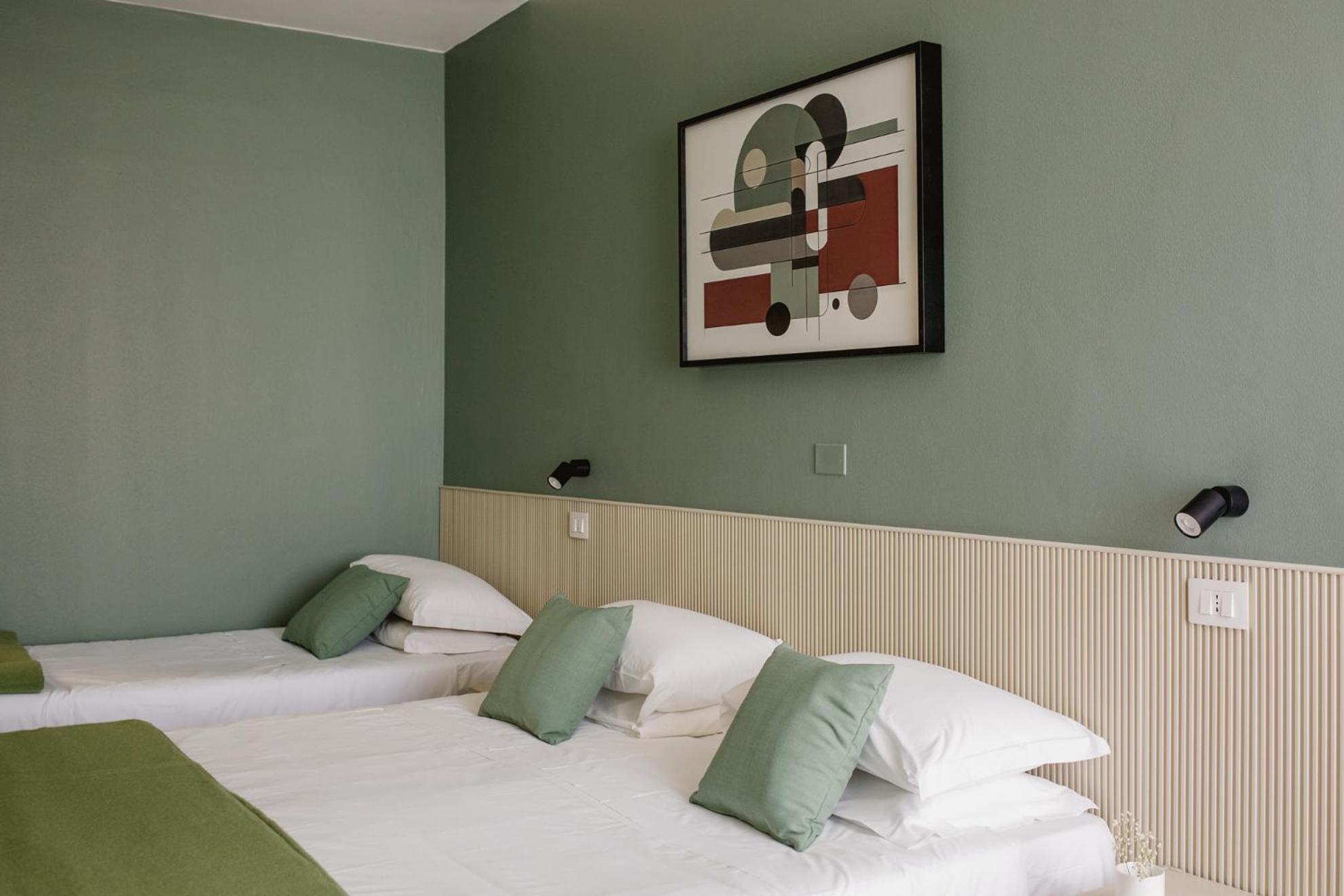 Superior Triple Room photo 2