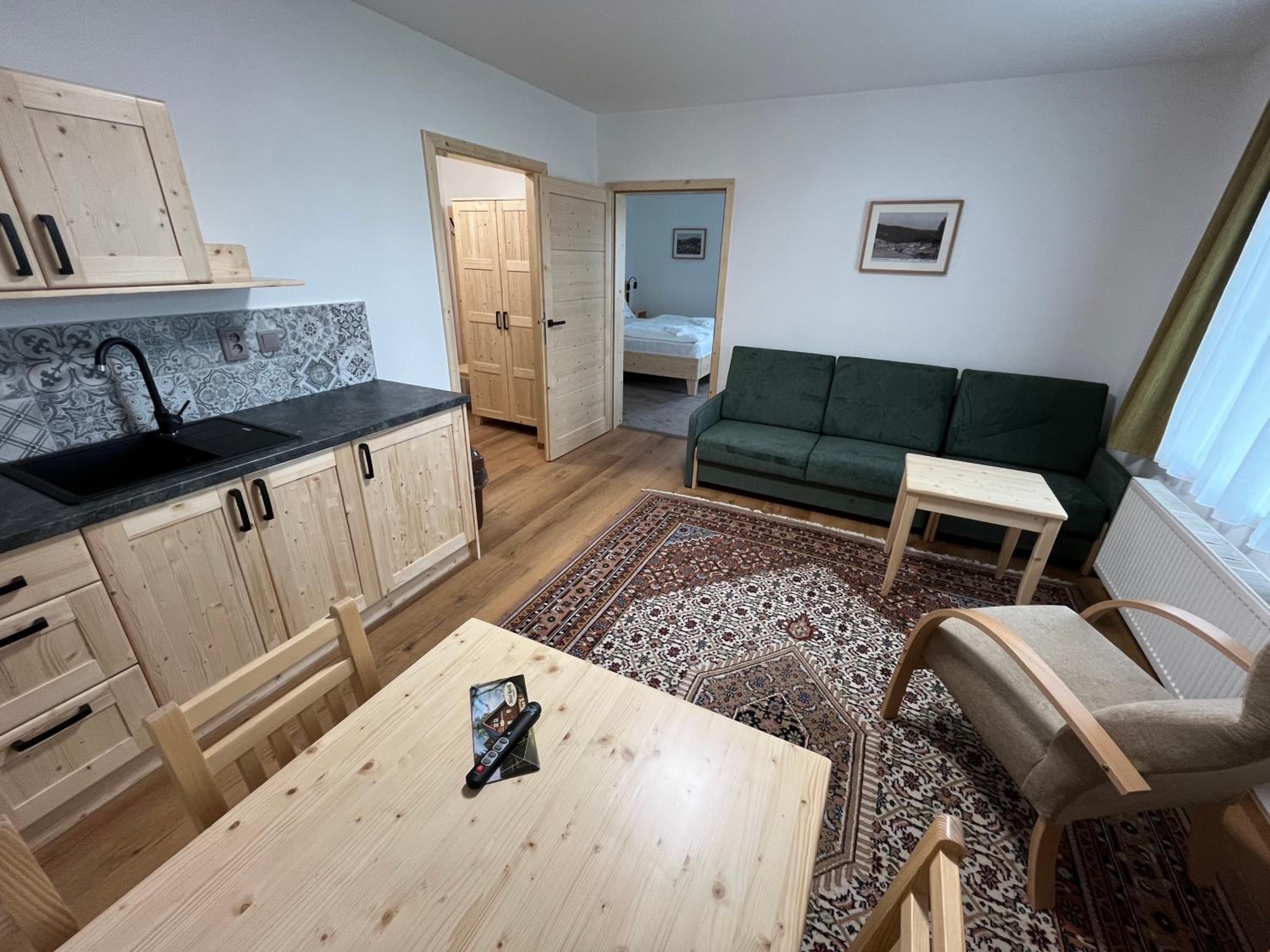 One-Bedroom Apartment - Photo 4