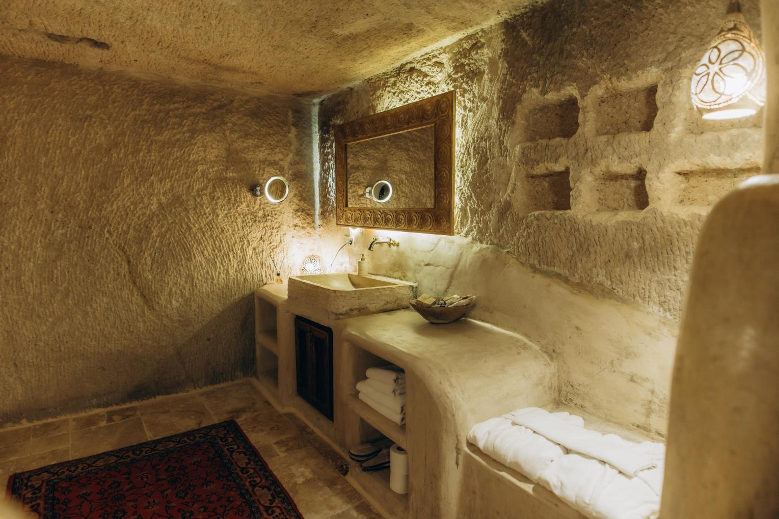 King Suite - Photo 14