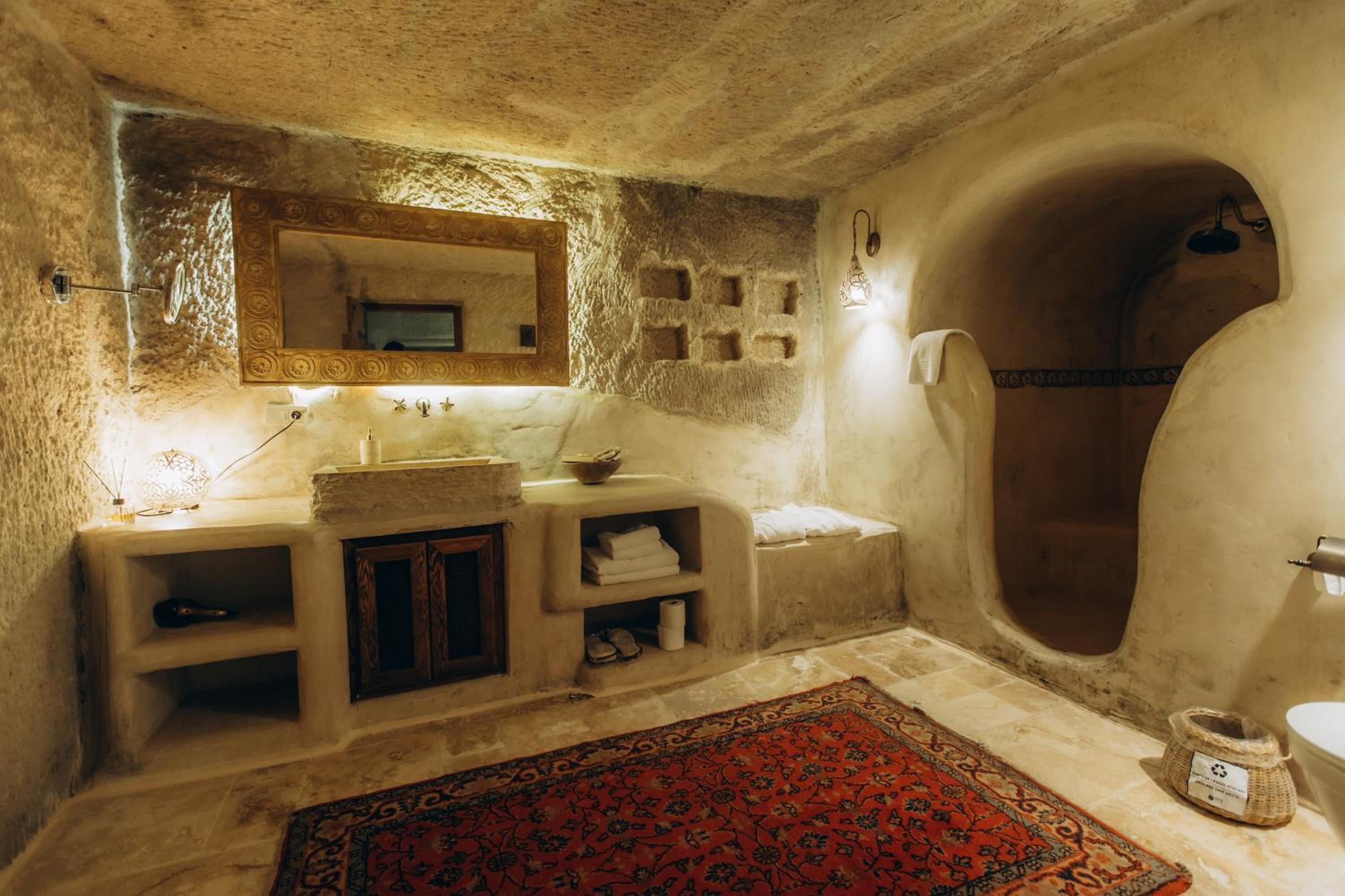 King Suite - Photo 12