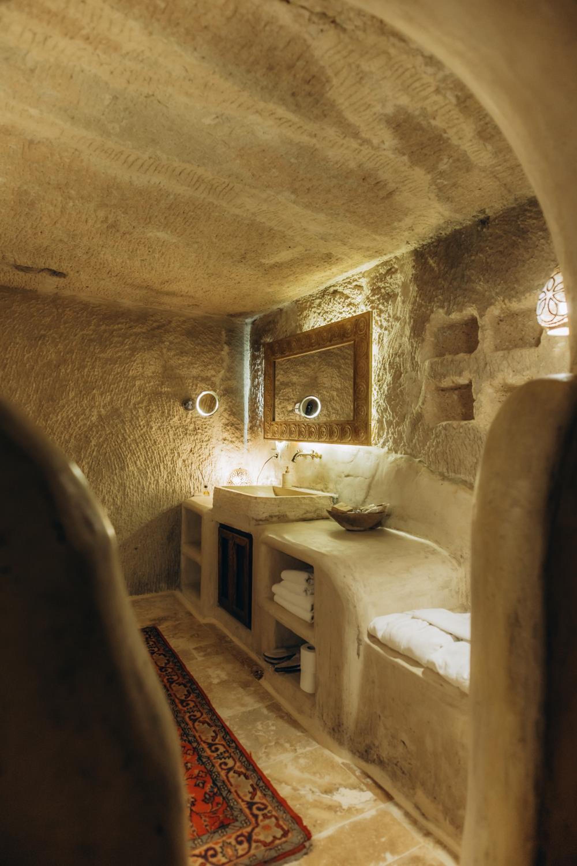 King Suite - Photo 18