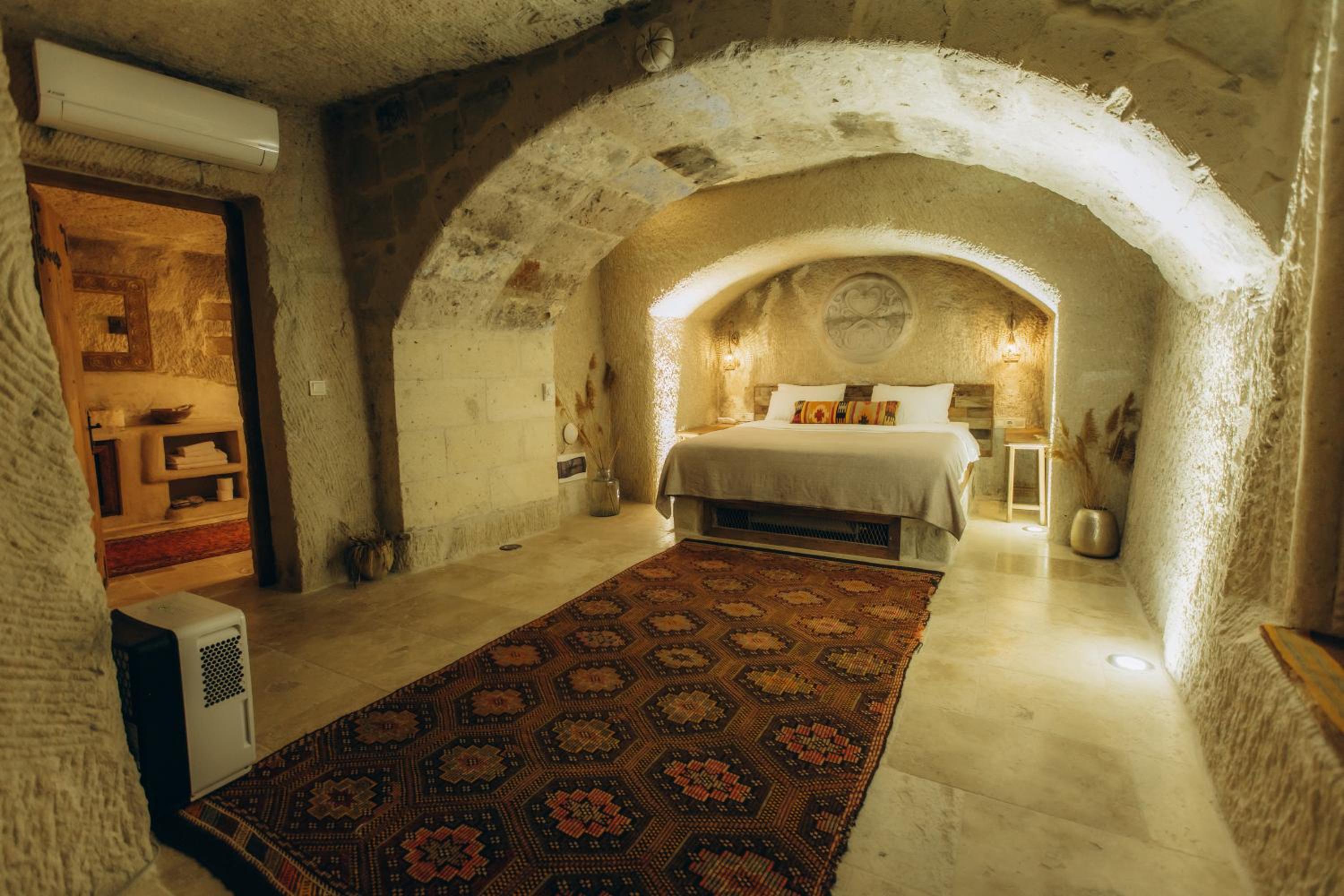 King Suite - Photo 24