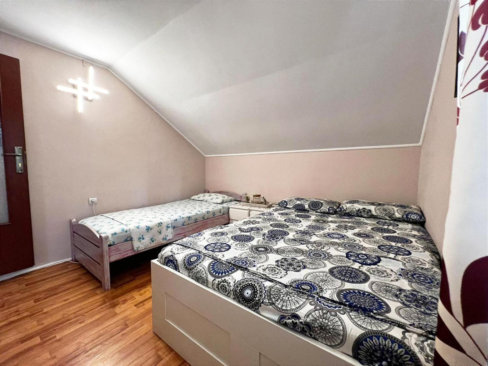 Triple Room - Photo 1
