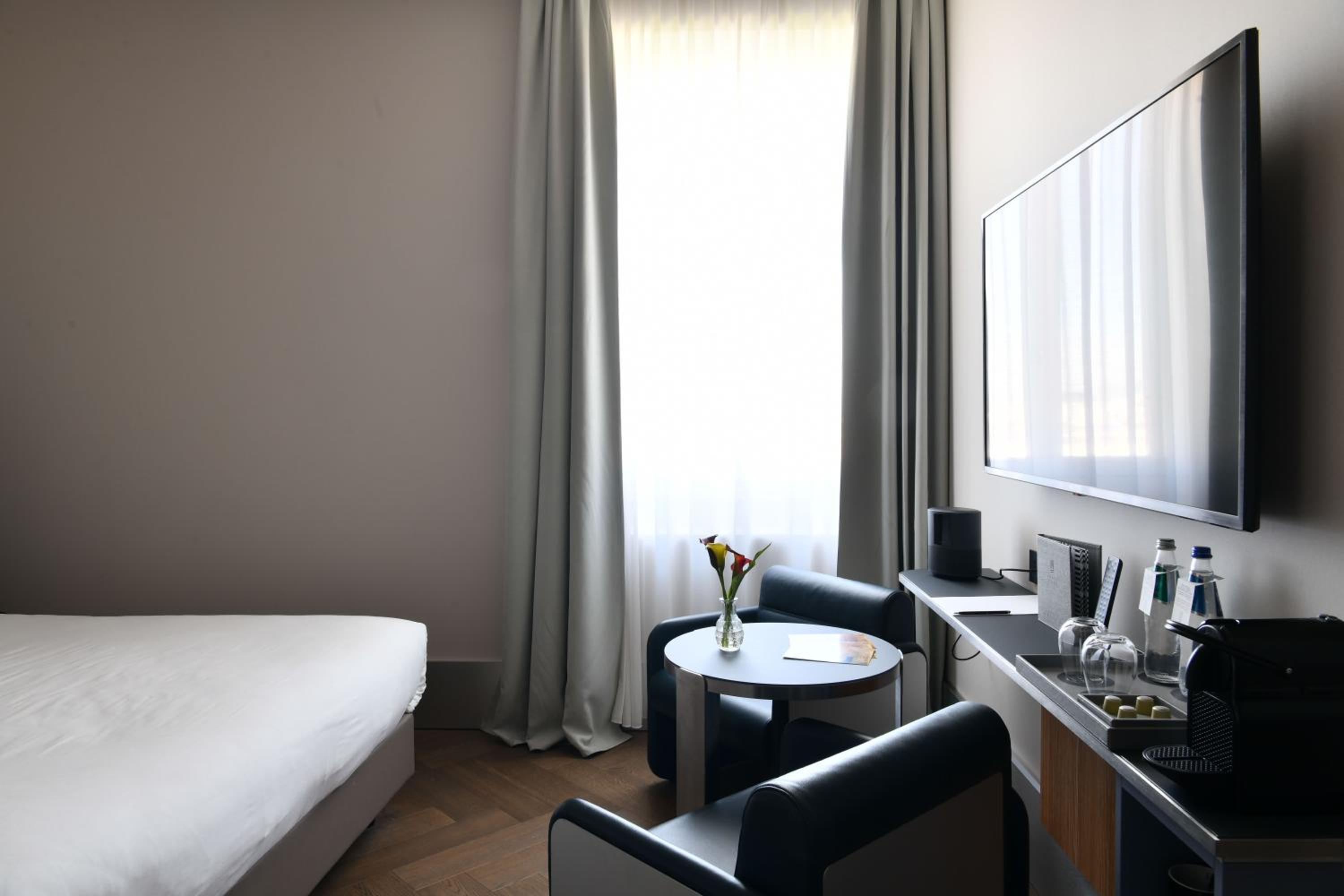 Superior Room - Photo 8