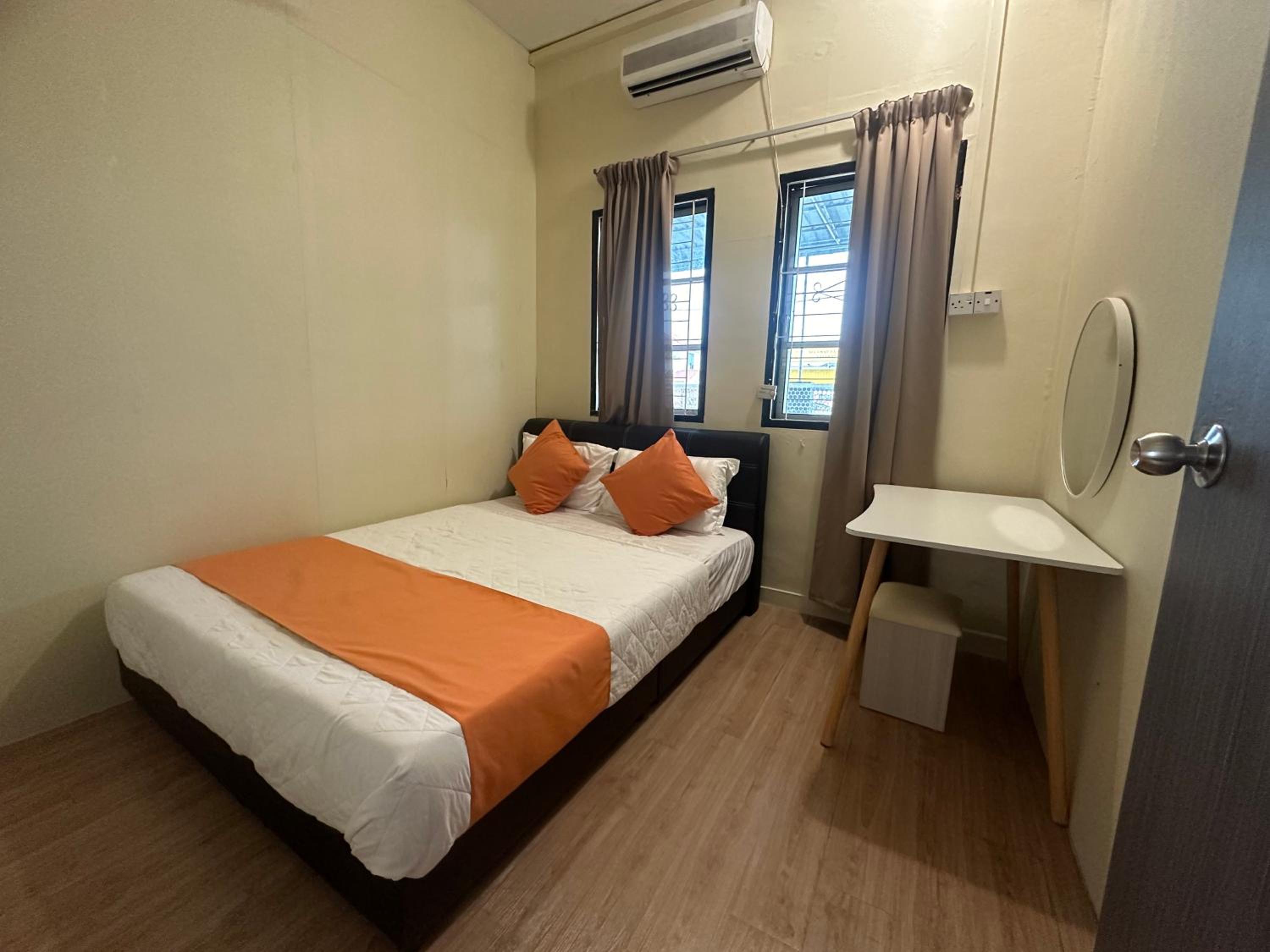 Double Room with Shared Toilet