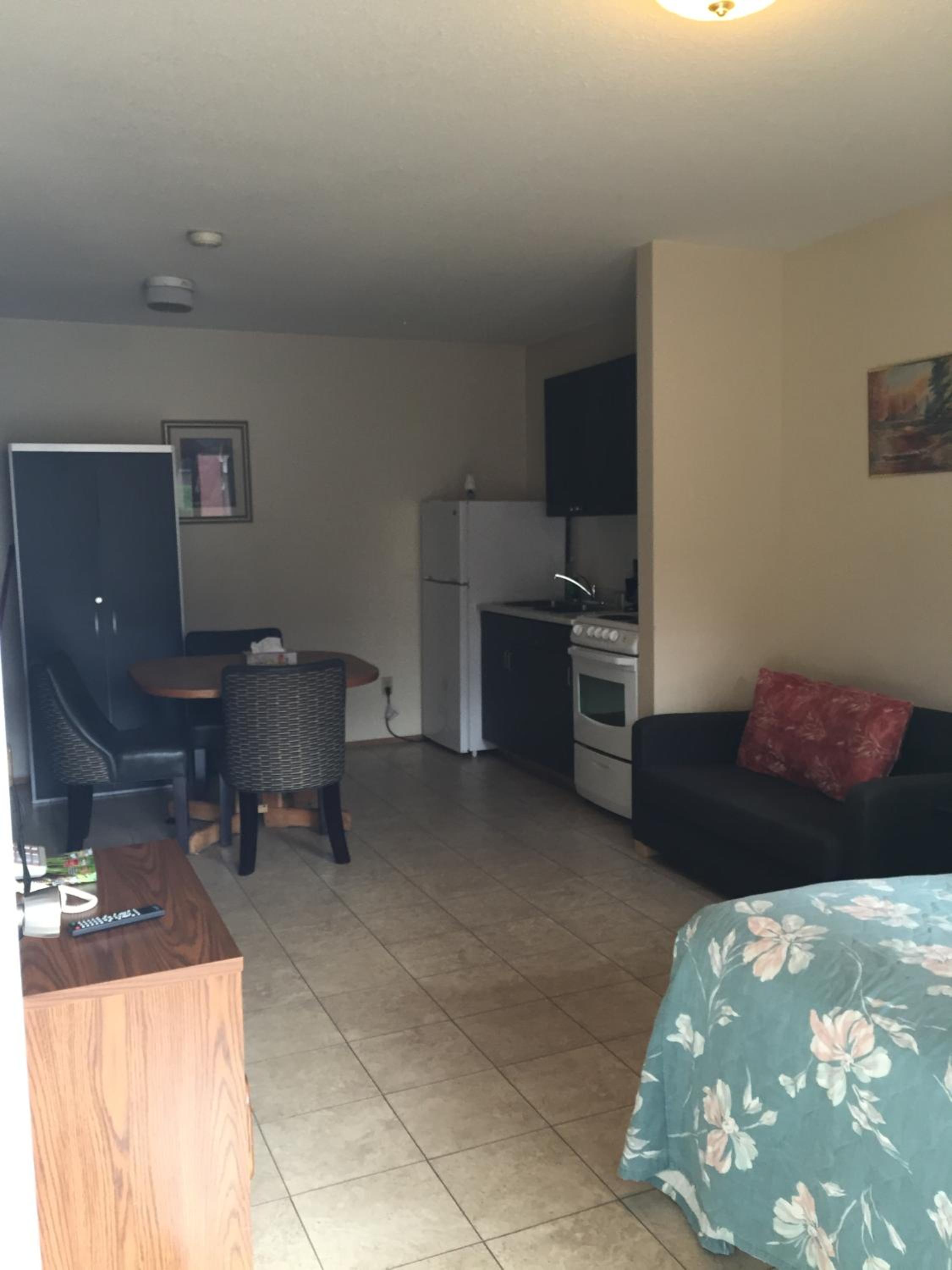 Double Room with Two Double Beds with Full Kitchen photo 1