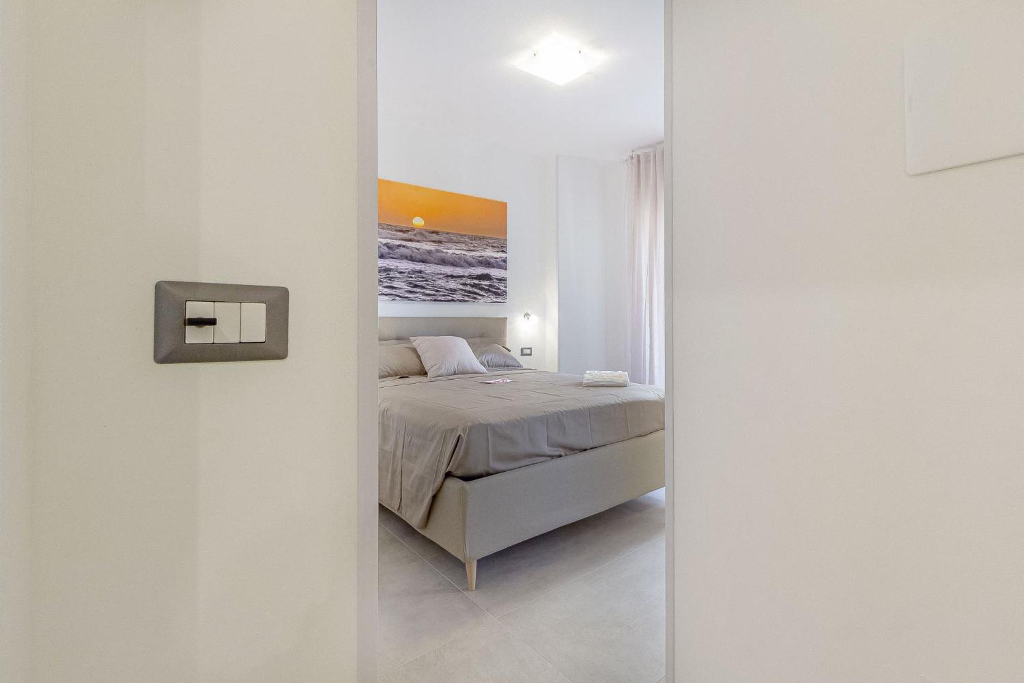 Deluxe Double Room with Balcony photo 2