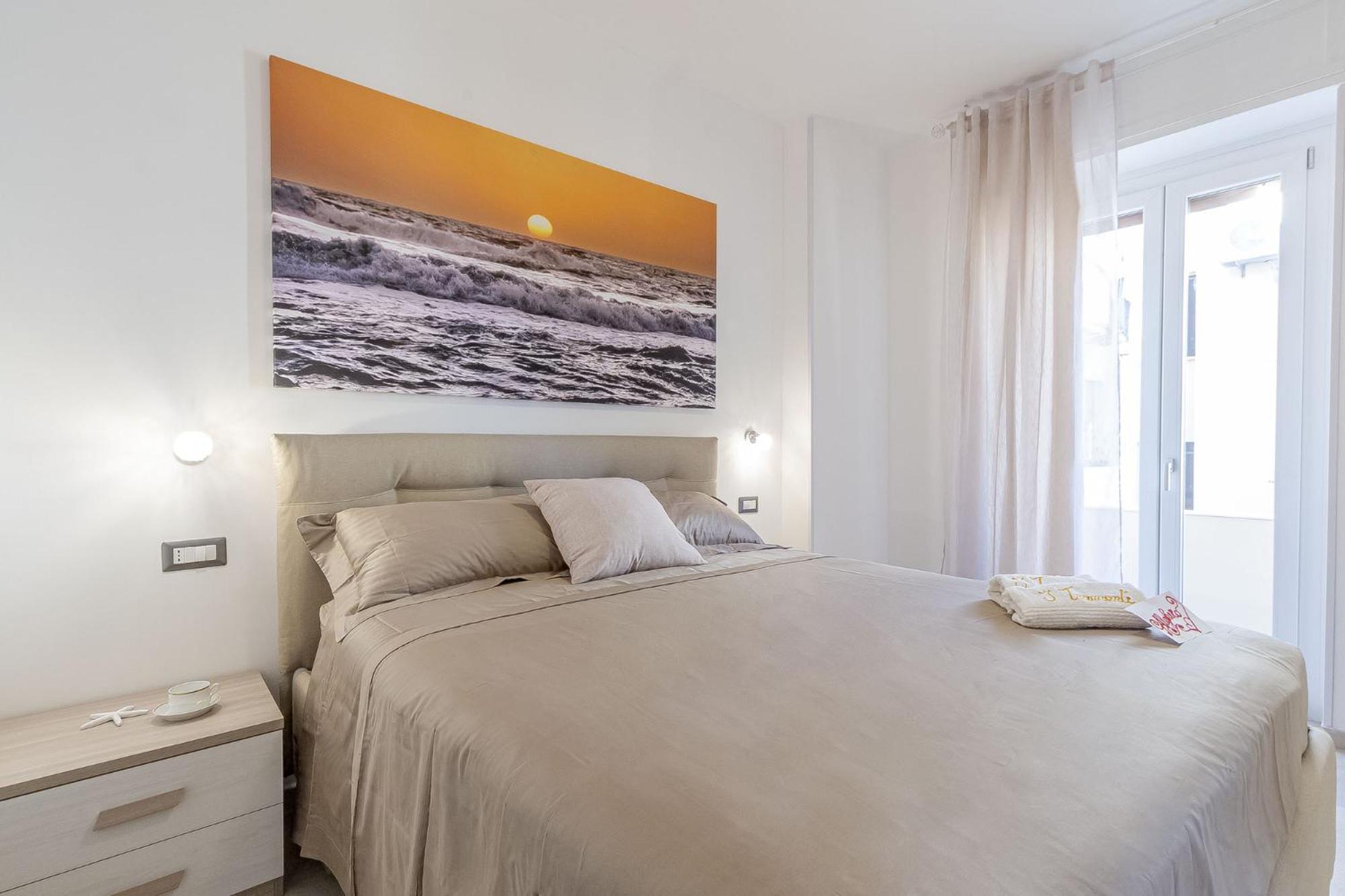 Deluxe Double Room with Balcony photo 1